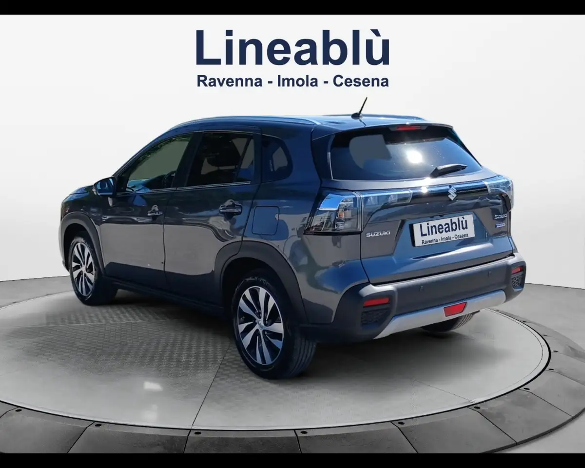 Suzuki S-Cross 2024