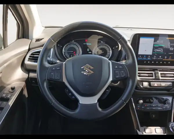 Suzuki S-Cross view 12