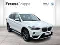 BMW X1 sDrive18i  xLine LED Navi Tempomat AHK schw. Wit - thumbnail 1