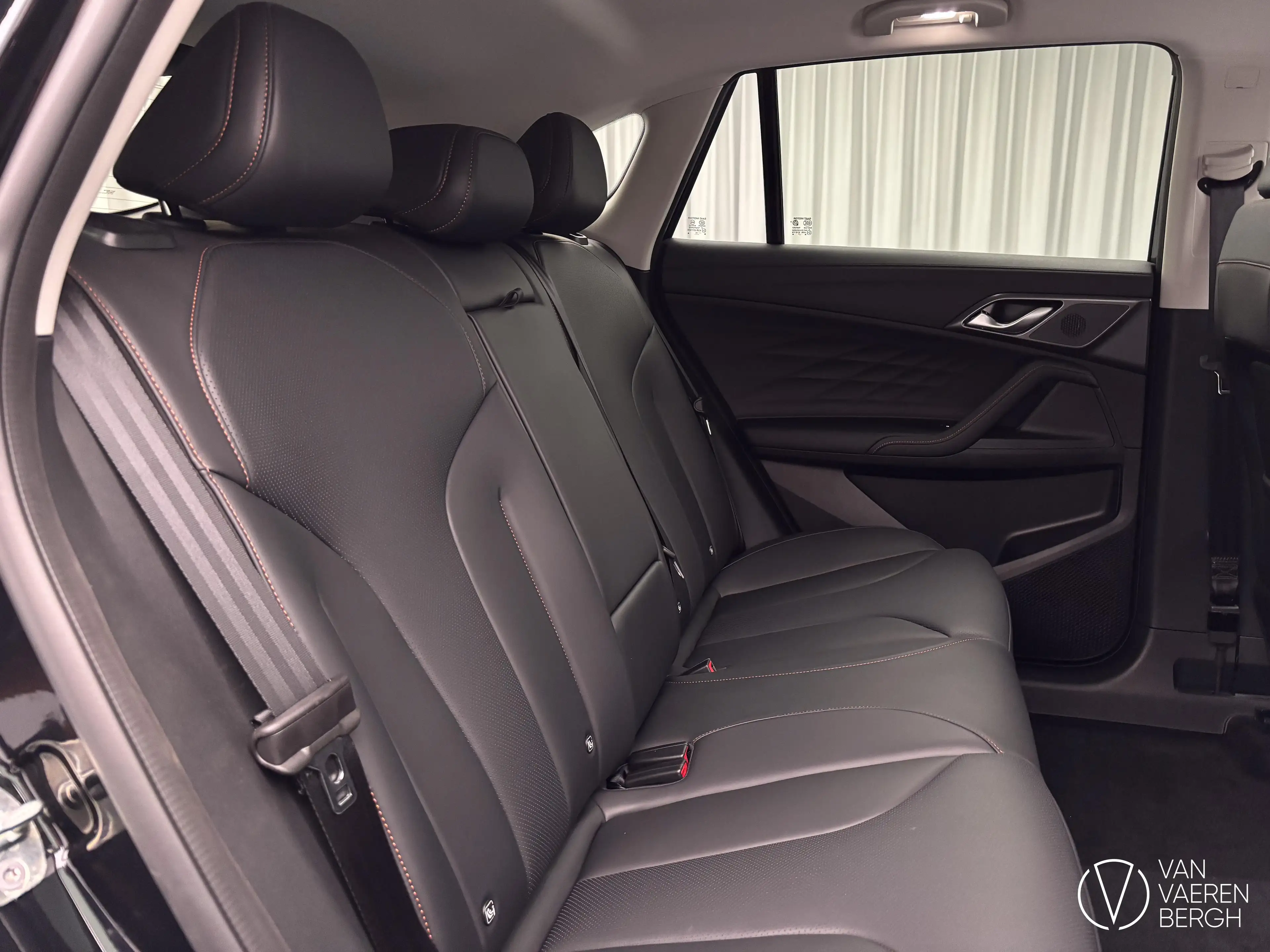 MG HS PHEV/ Luxury/ 1.5 turbo / 7j garantie — photo 5