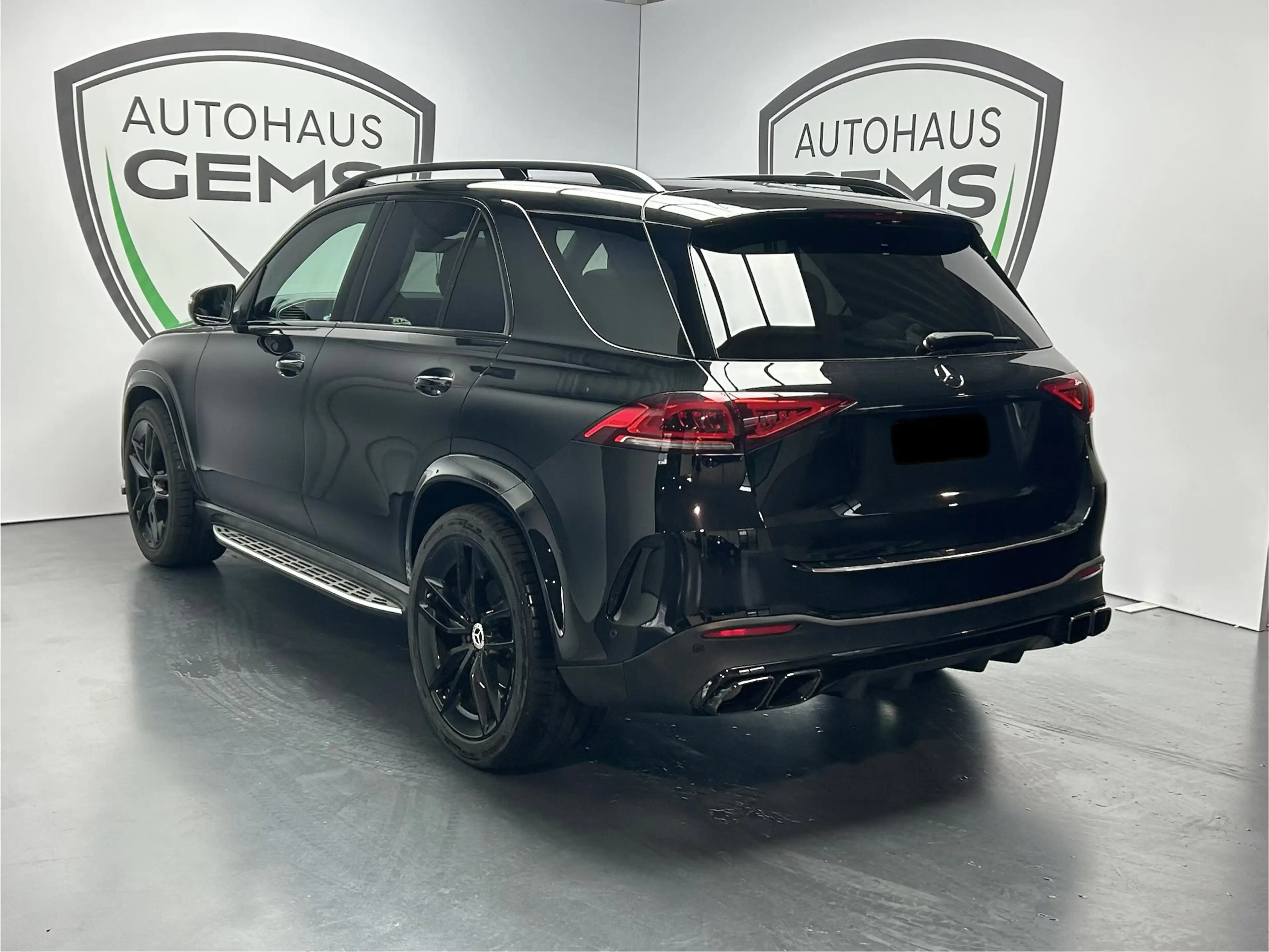 Mercedes-Benz GLE 400 d 4M AMG-Line Pano Widescreen Burmester — photo 4