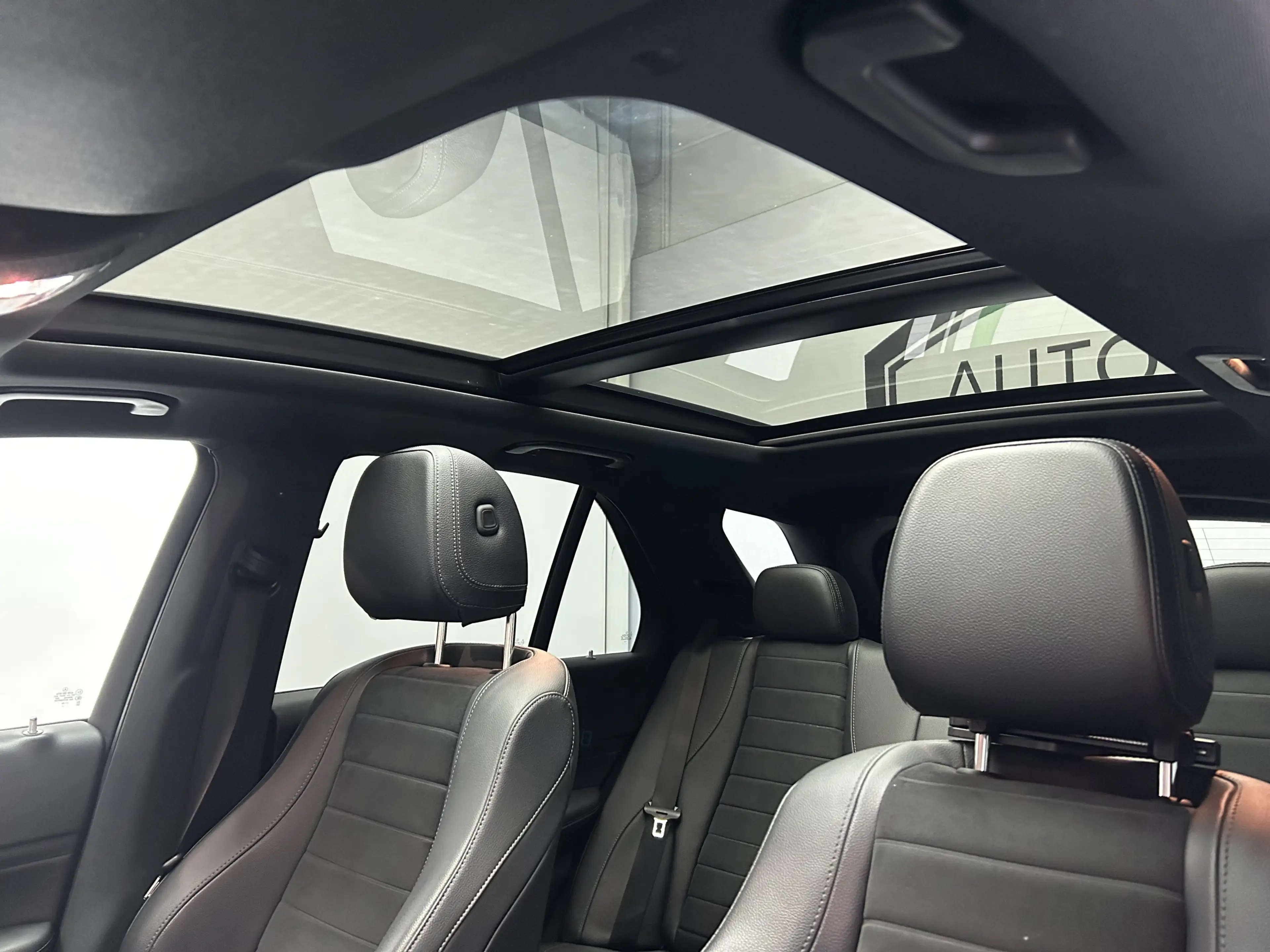 Mercedes-Benz GLE 400 d 4M AMG-Line Pano Widescreen Burmester — photo 9