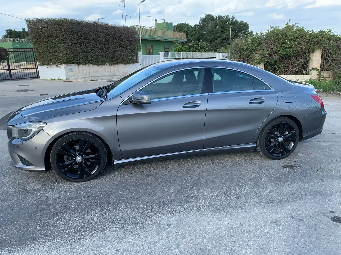 Mercedes-Benz CLA 220 Grigio - 1