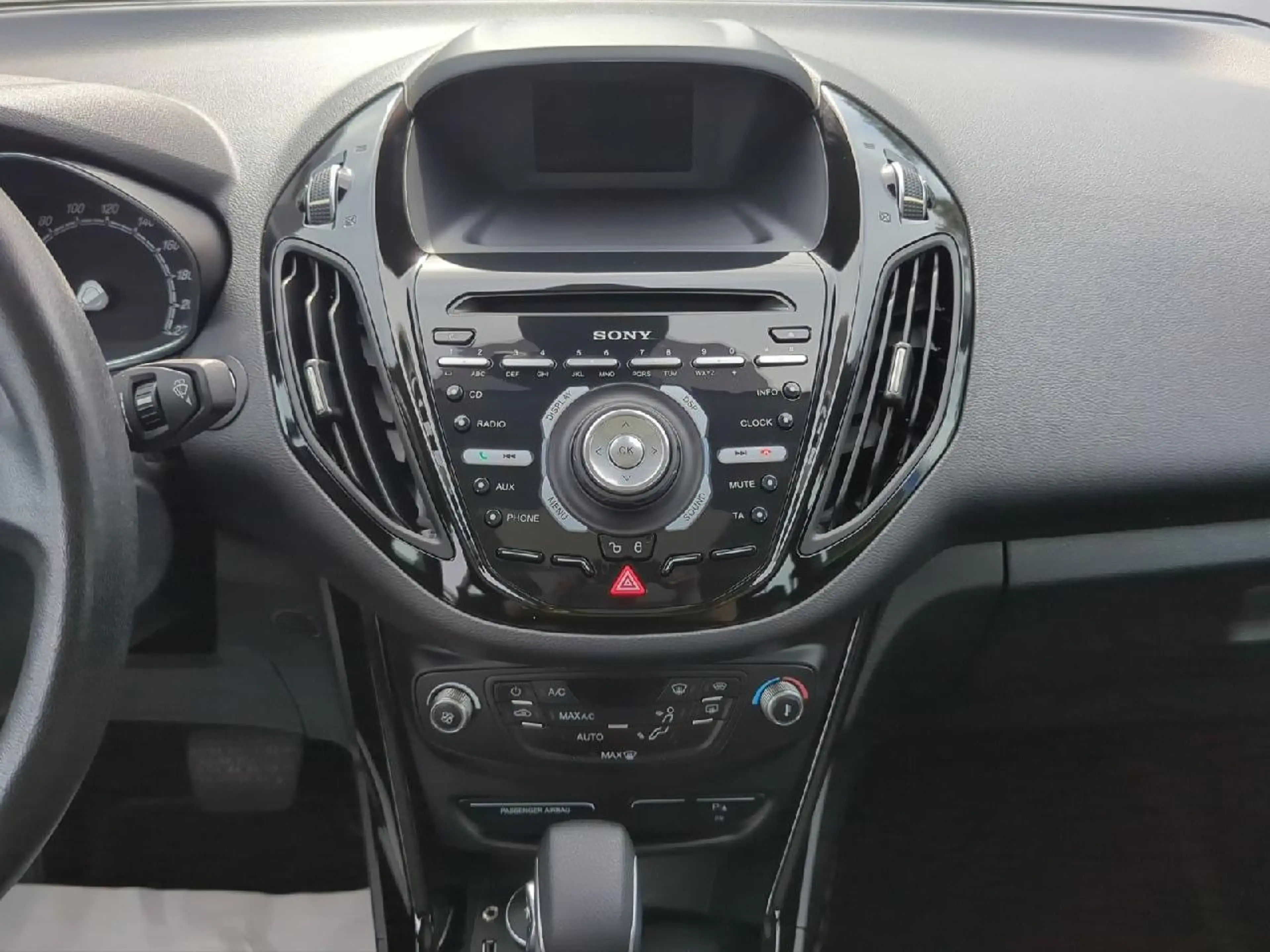 Ford B-Max Titanium — photo 14