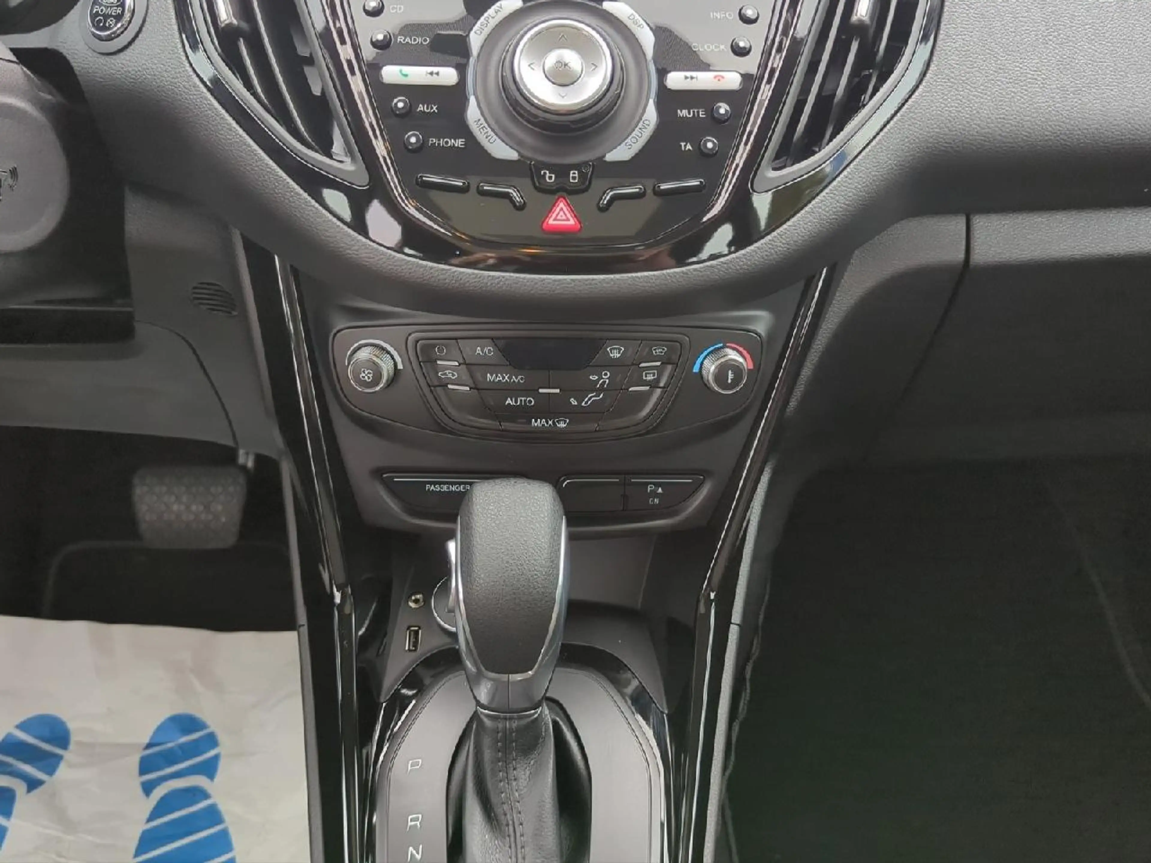 Ford B-Max Titanium — photo 15