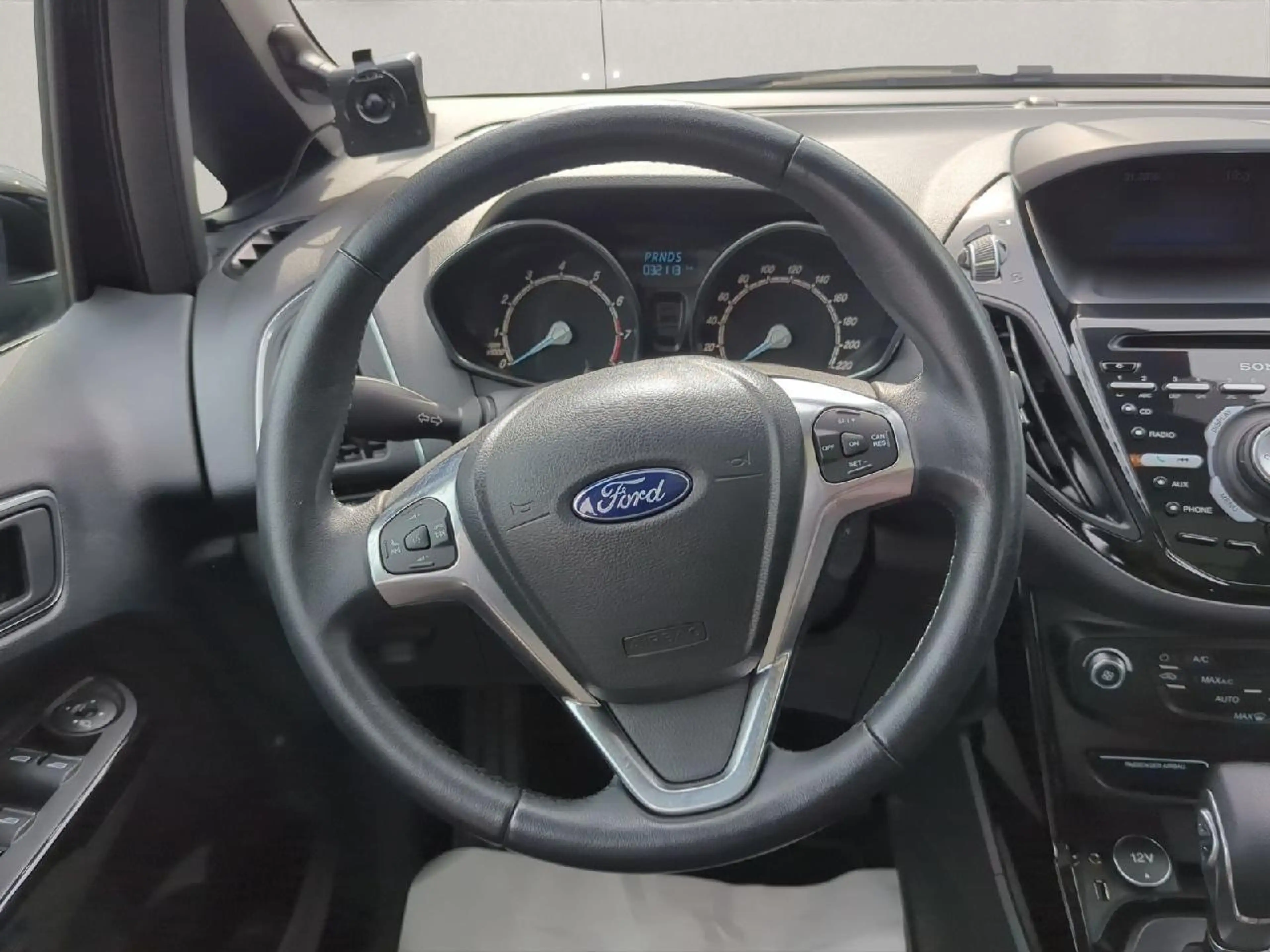Ford B-Max Titanium — photo 11