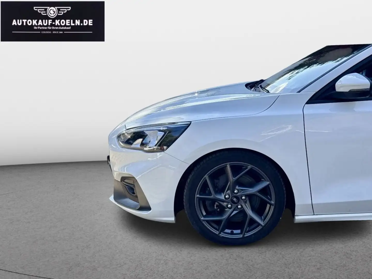 Ford Focus ST-Line 2,0 Tdci NAVI/Rückkamera/1.Hand Blanc - 1