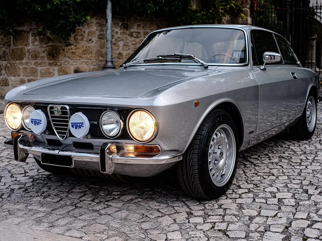 Alfa Romeo GT 1750, foto 2