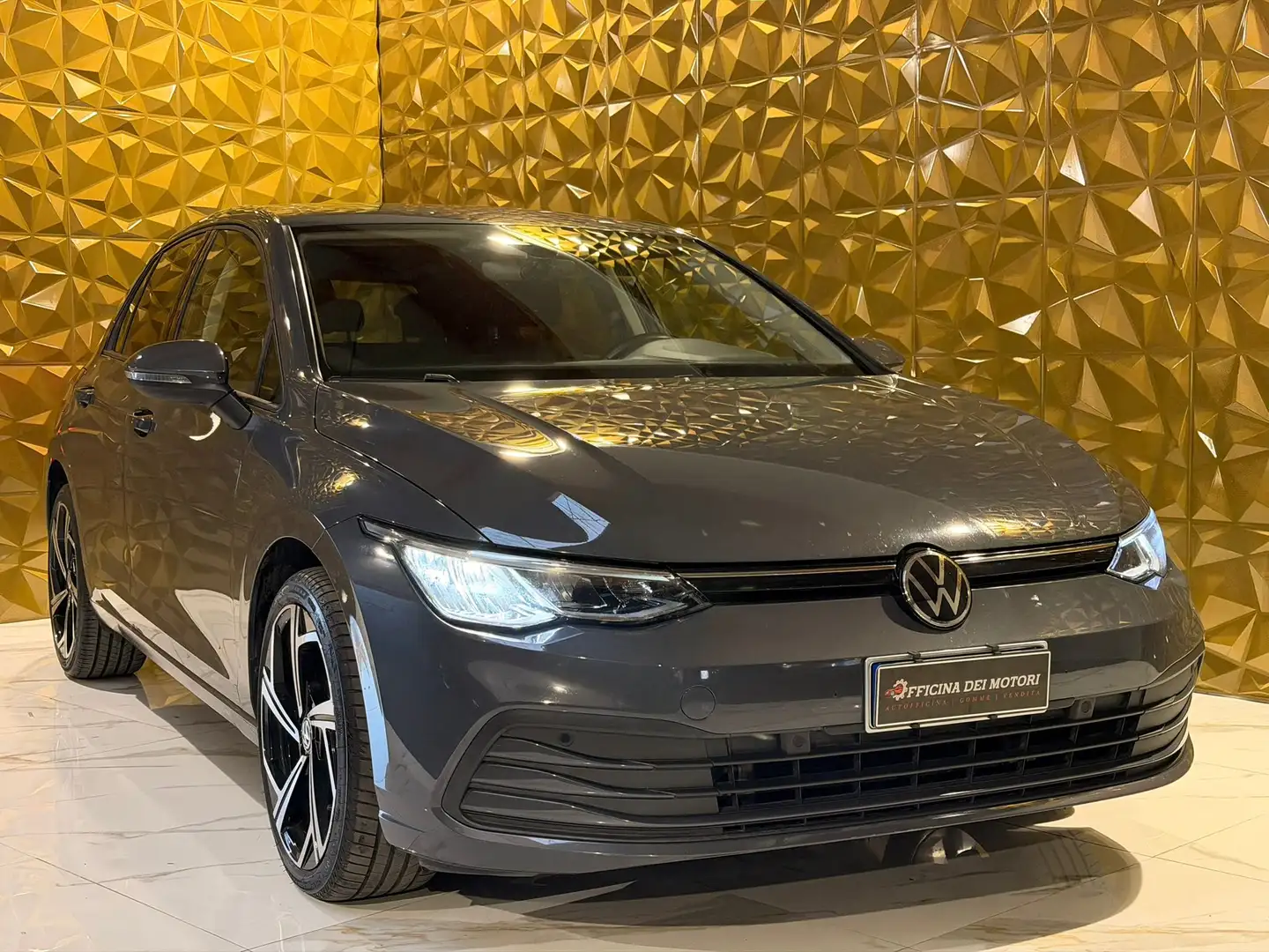 Volkswagen Golf Golf VIII R Line 2.0 tdi Sport 150cv DSG Grigio - 1