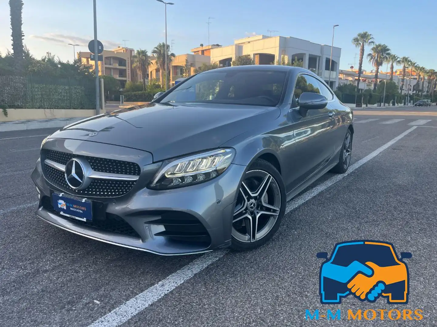 Mercedes-Benz C 220 d Auto Coupé Premium Plus Grau - 1