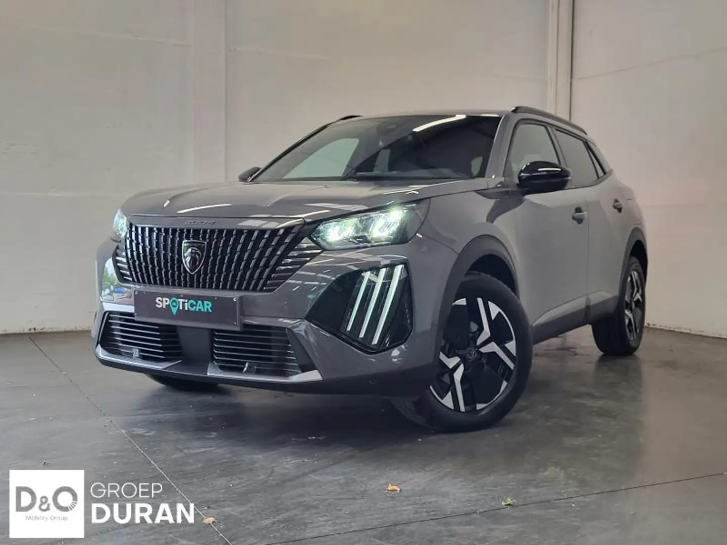 Peugeot 2008 Allure 1.2 PureTech Man.6 Grey - 1