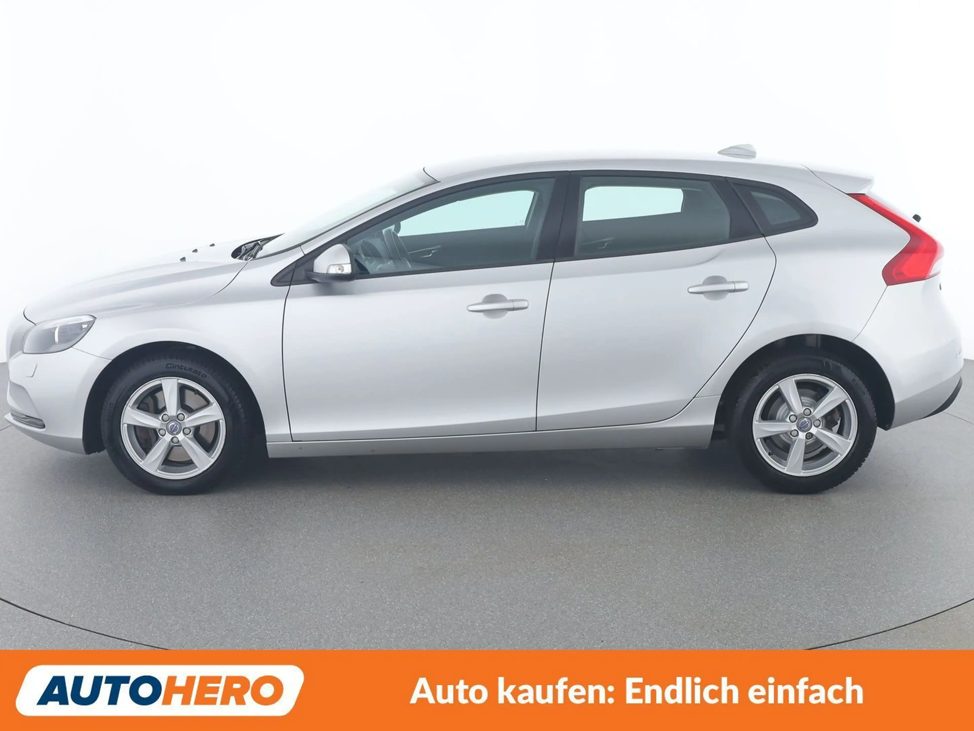 Volvo V40 2.0 D2 Kinetic — photo 3