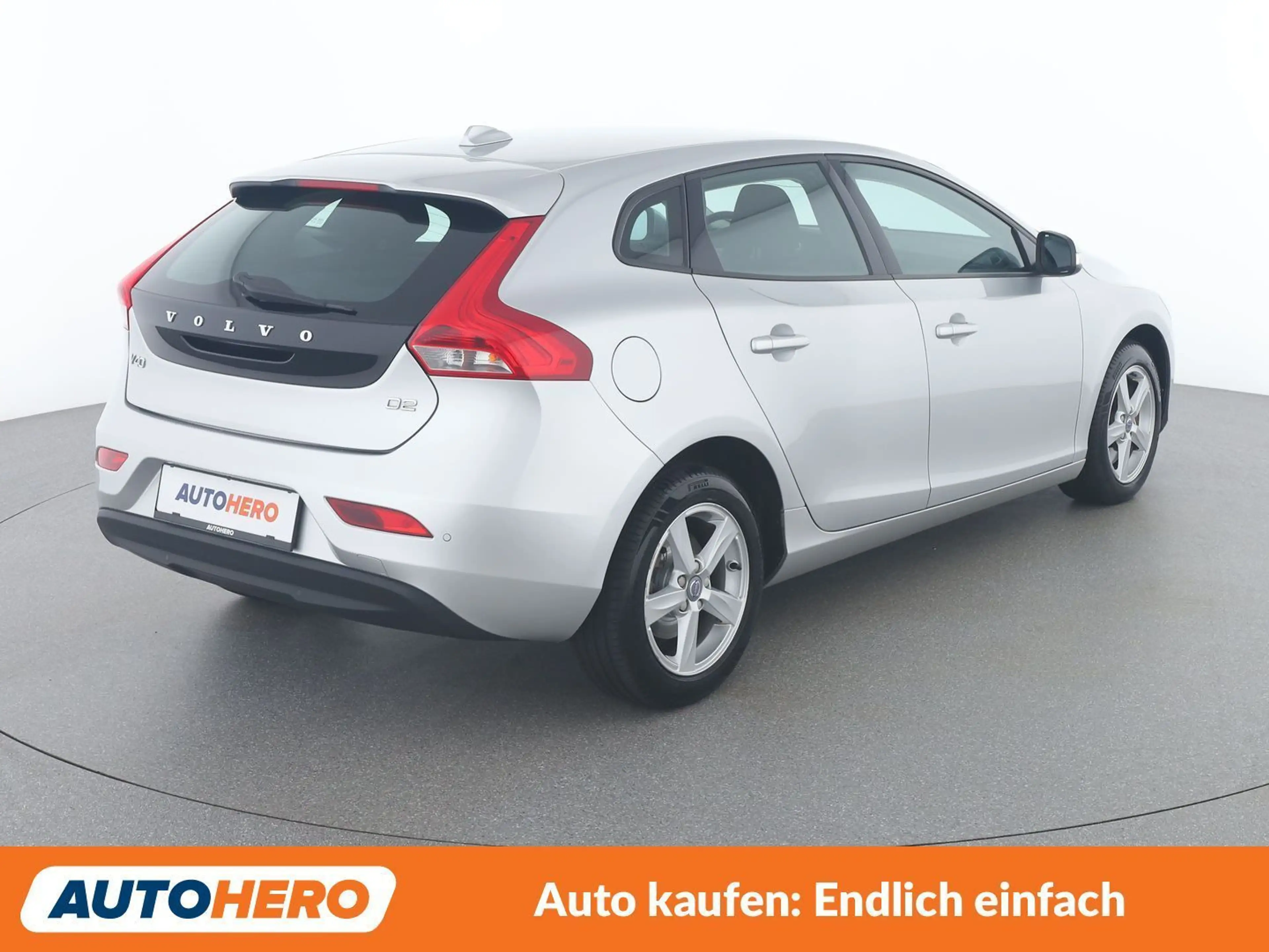 Volvo V40 2.0 D2 Kinetic — photo 6