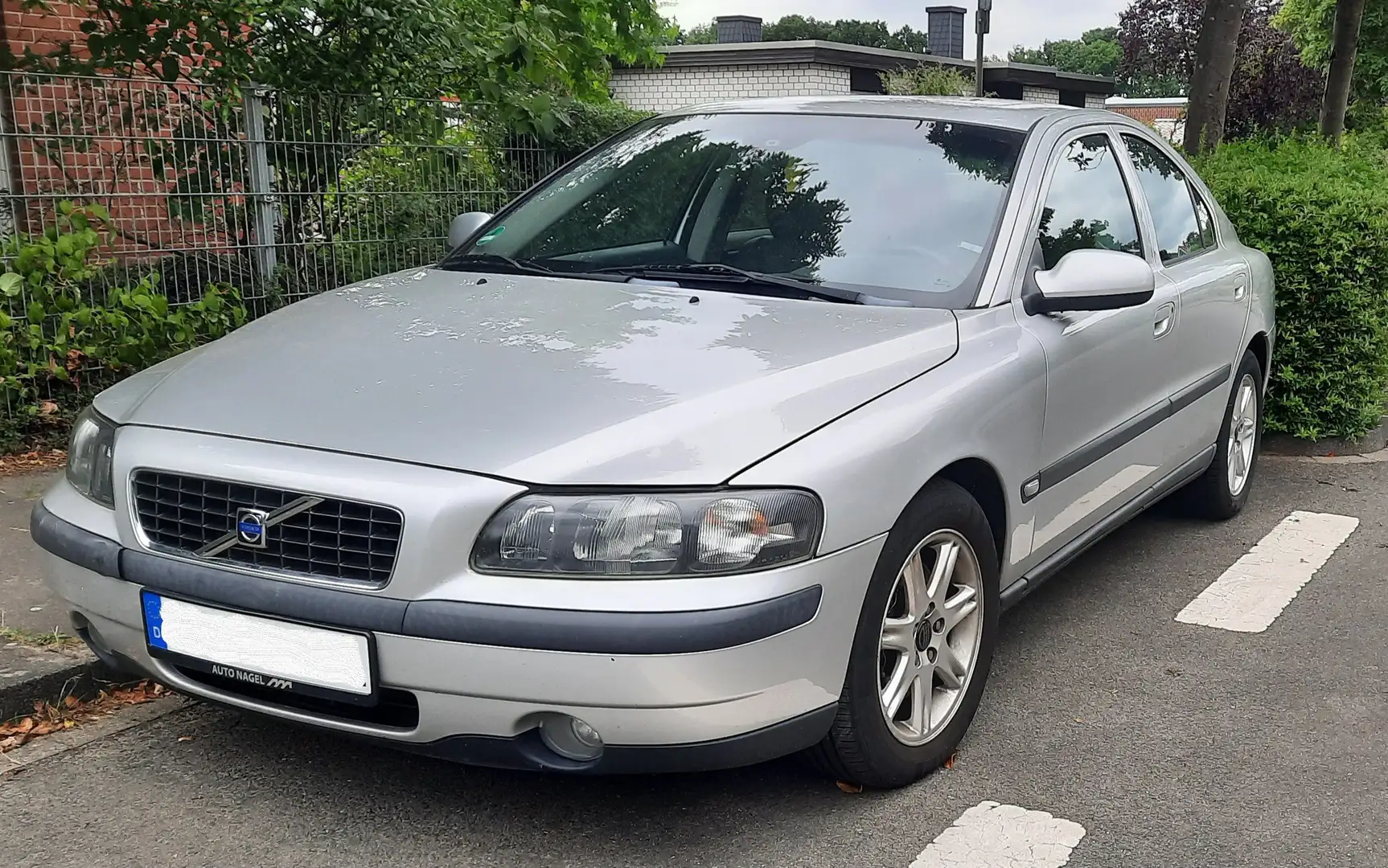 Volvo S60 S60 2.0T Comfort Silber - 1