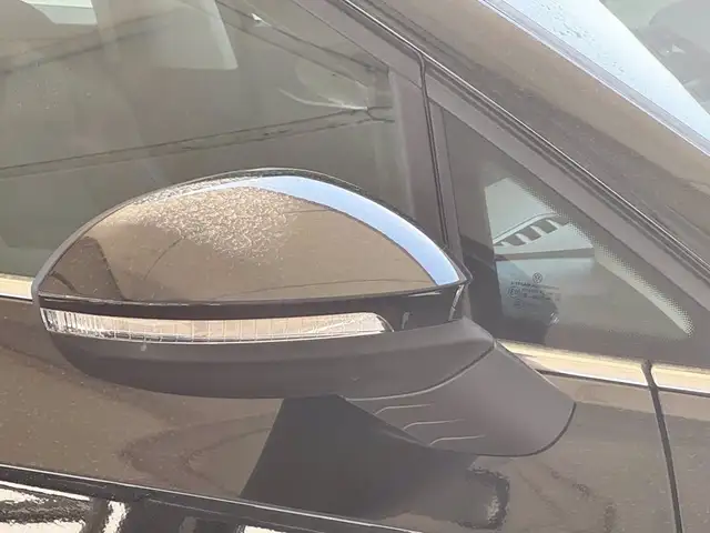 Volkswagen Golf view 16