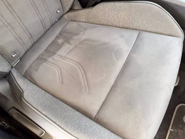 Volkswagen Golf view 9