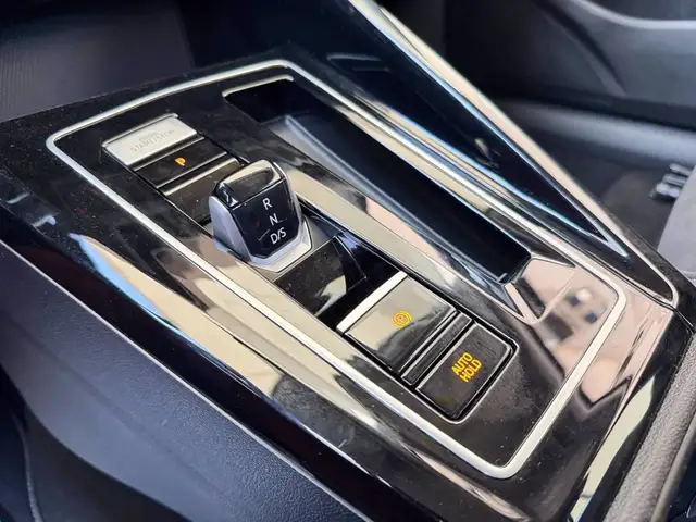 Volkswagen Golf view 26