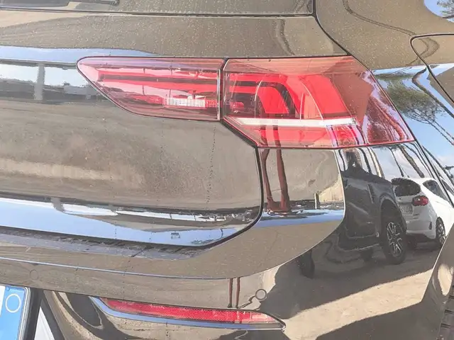 Volkswagen Golf view 17