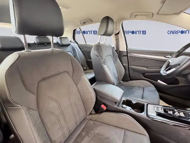 Volkswagen Golf view 8