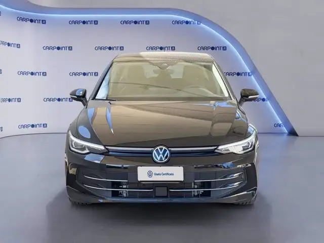 Volkswagen Golf view 3