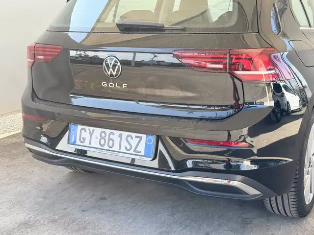 Volkswagen Golf view 18