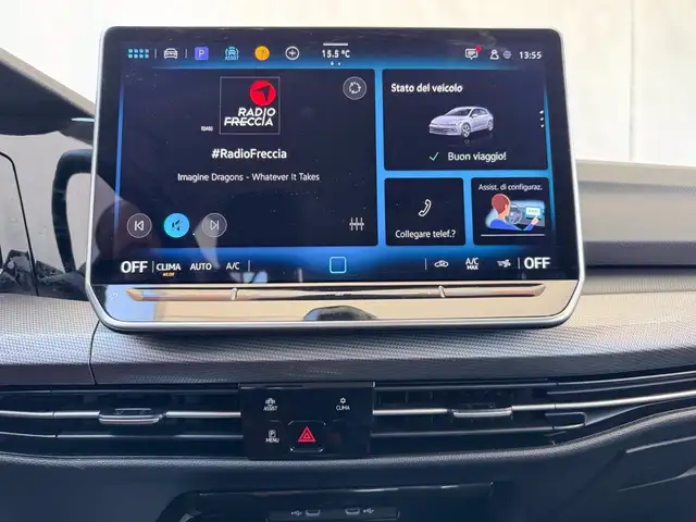 Volkswagen Golf view 25