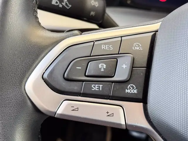 Volkswagen Golf view 22