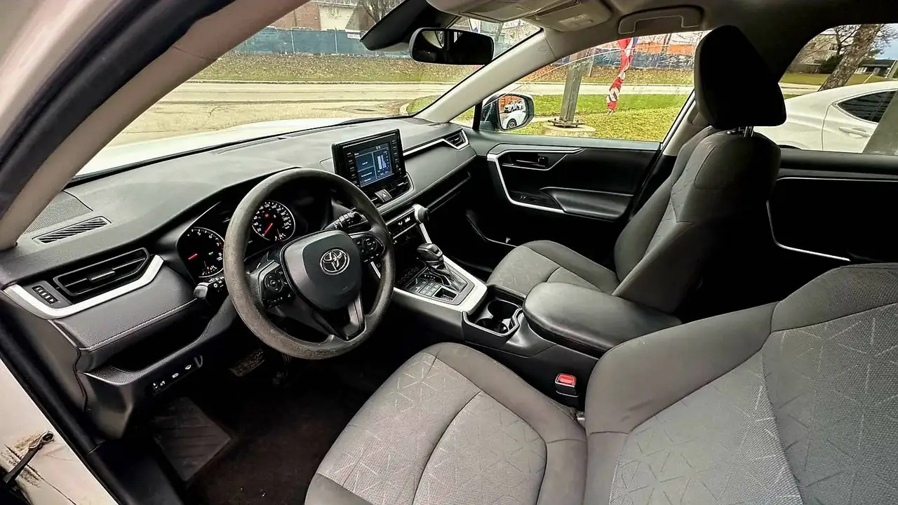 Toyota RAV 4 снимка Toyota RAV 4