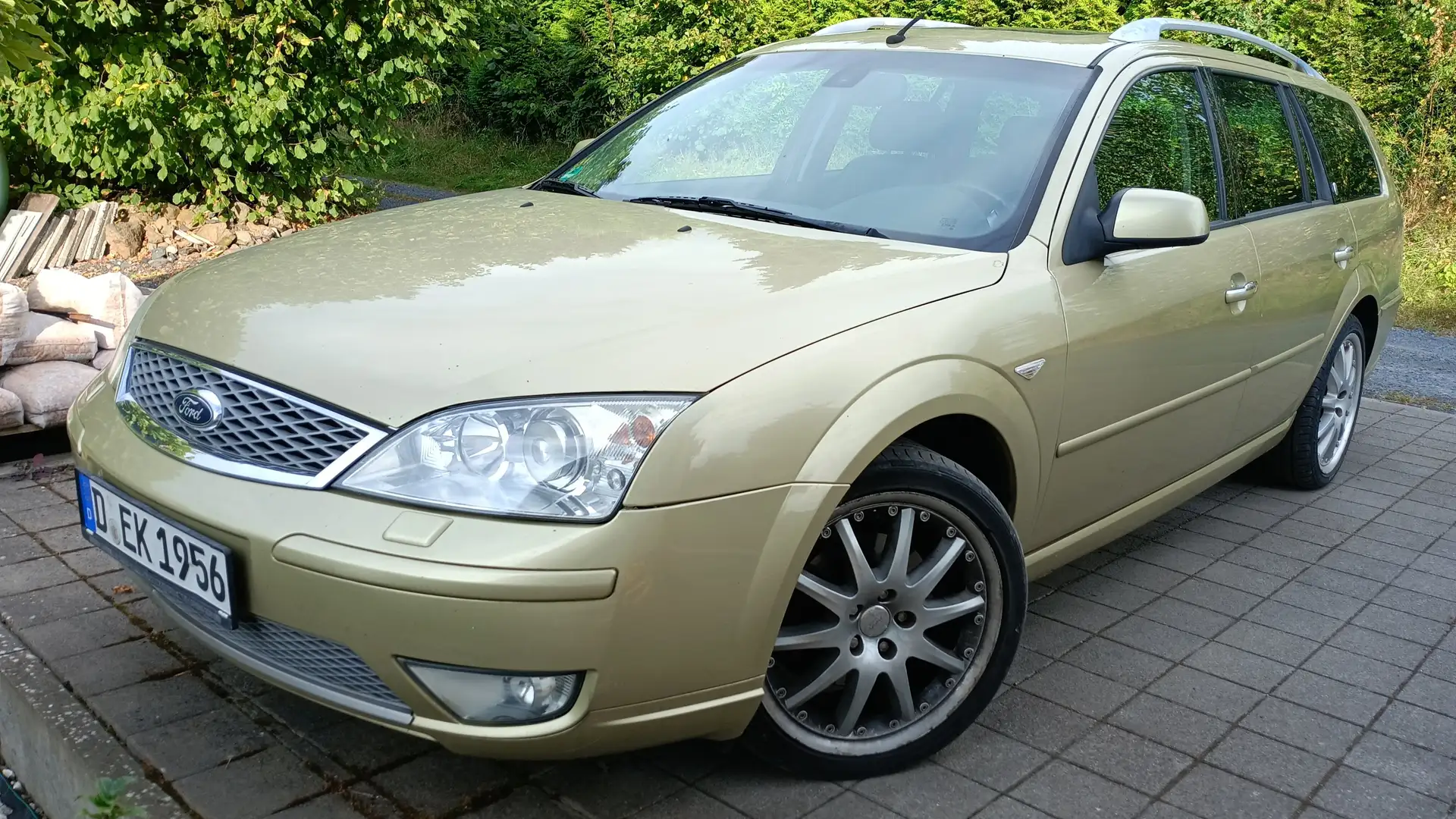 Ford Mondeo Mondeo Turnier Diesel 2.2 Turnier TDCi Ghia X Arany - 1