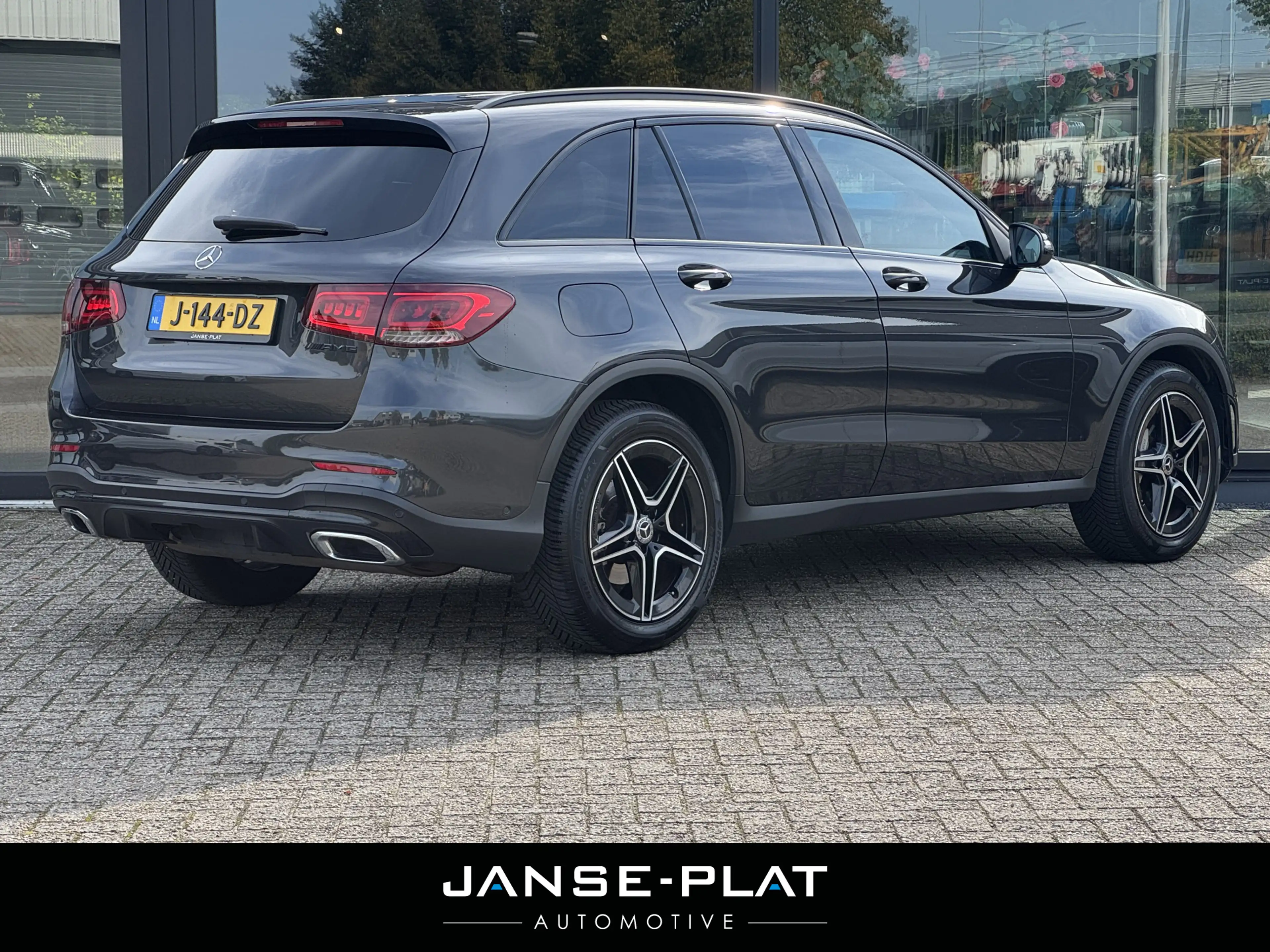 Mercedes-Benz GLC 200 Aut AMG Night Distronic | Wegdr. Trekhaak | NL-Aut — photo 10