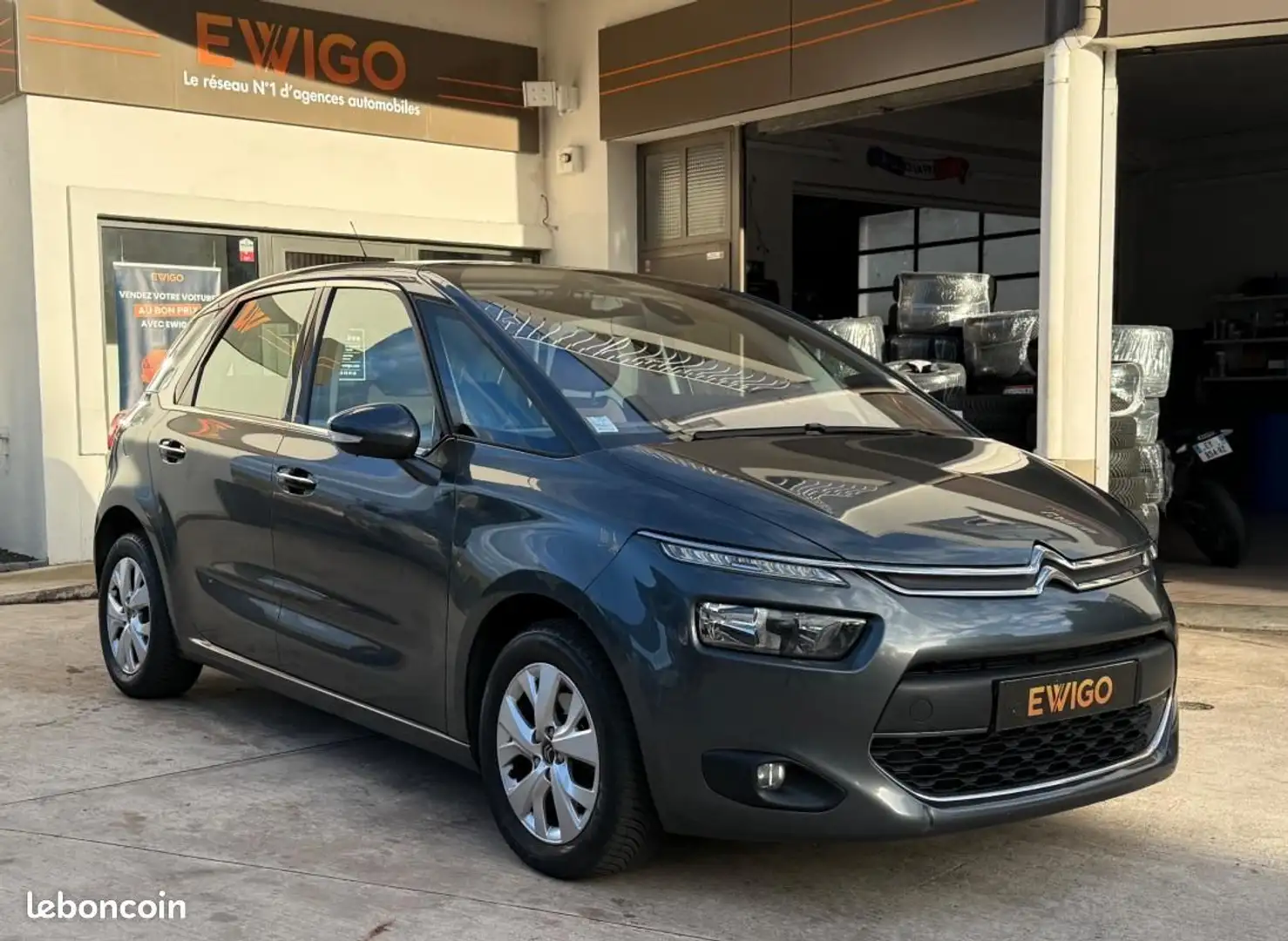 Citroen C4 Picasso Citroën 1.6 E-HDI 115 CONFORT ETG BVA %2B CAMÉRA PARK ASSIST DÉMARRAGE SANS CLÉ Grijs - 1