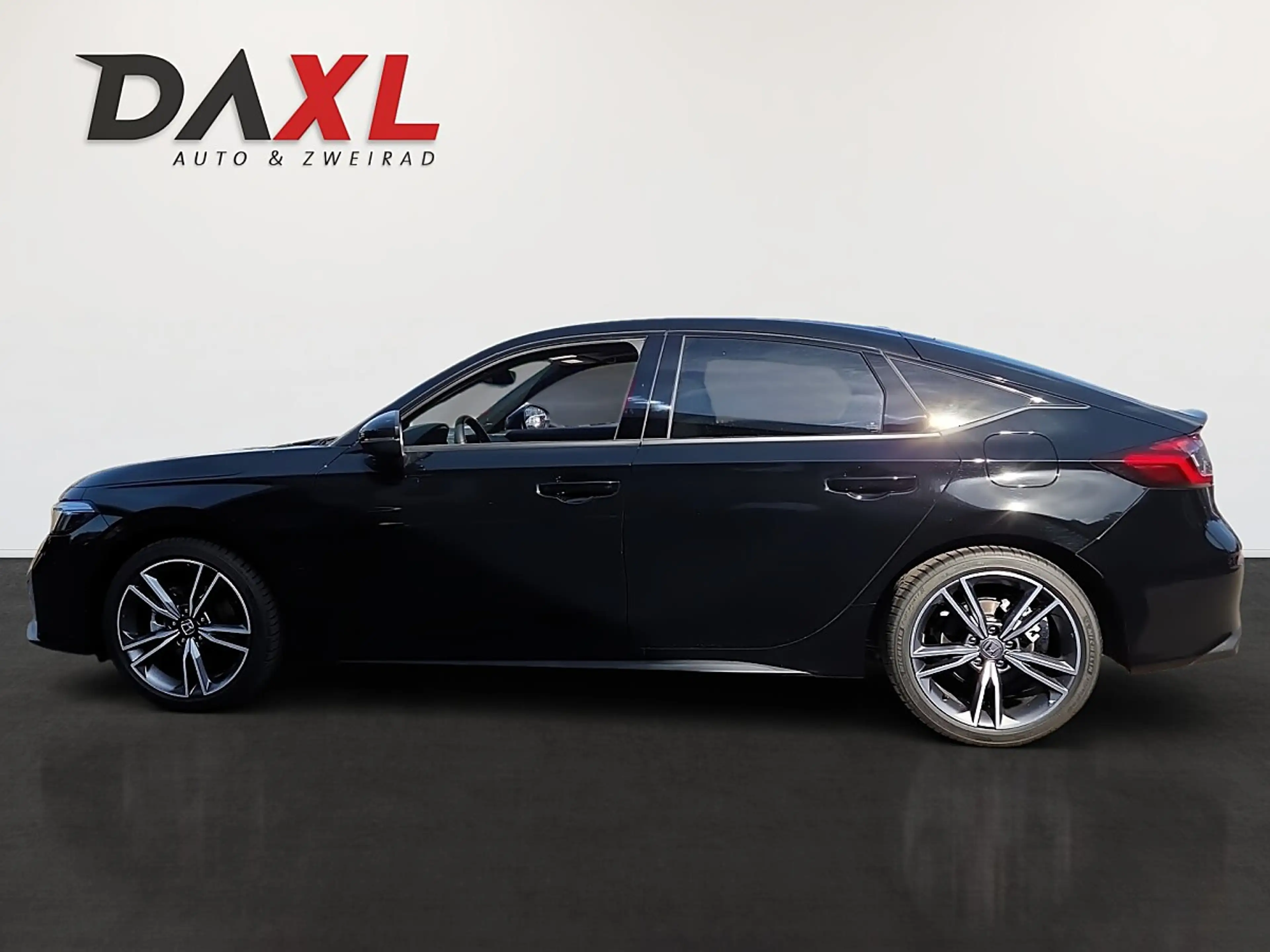 Honda Civic 2.0 i-MMD Hybrid Advance e-CVT Aut. — photo 8