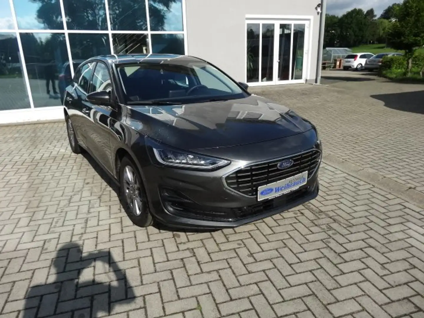 Ford Focus Titanium Grau - 1