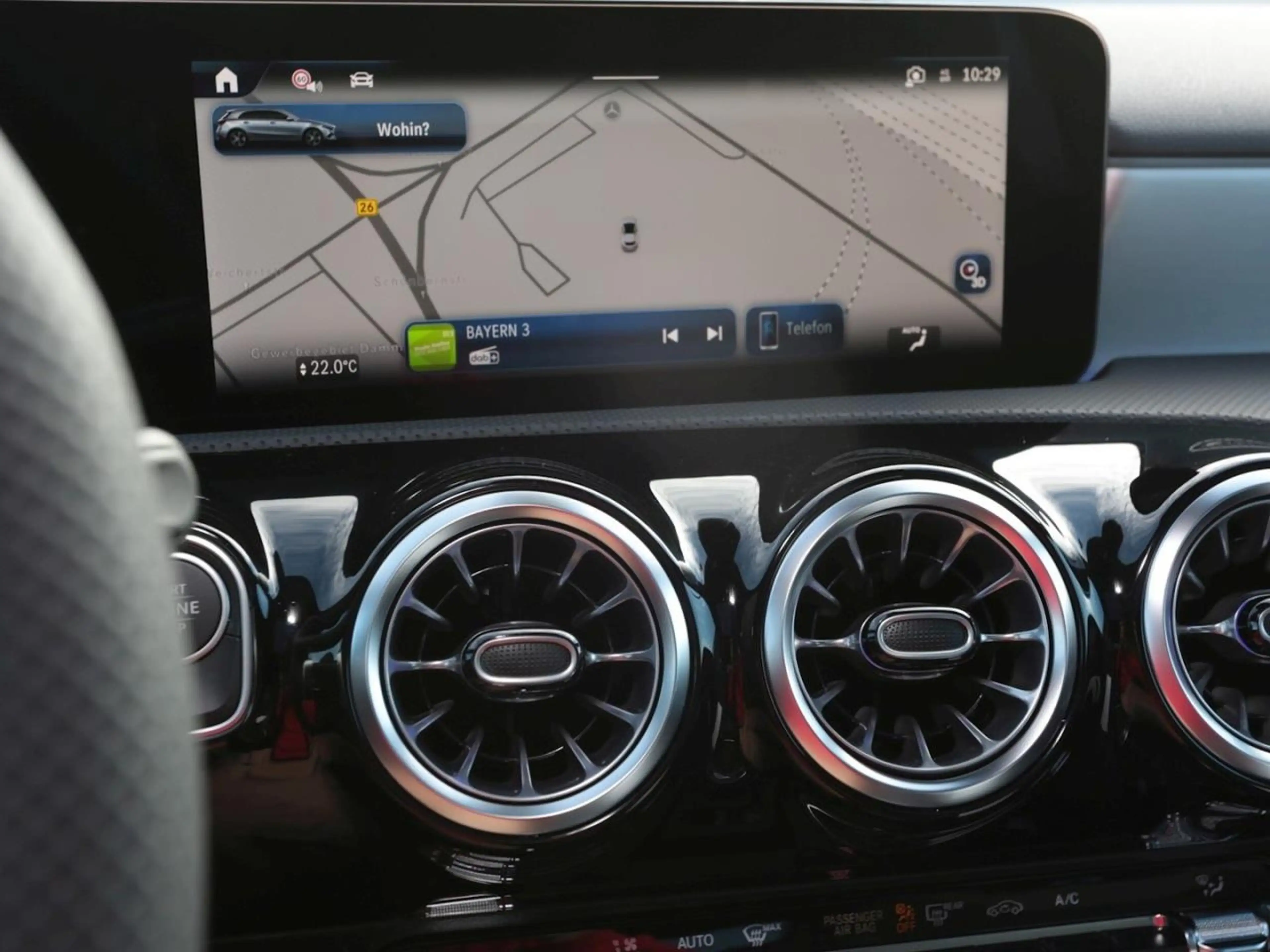 Mercedes-Benz A 200 d AMG Night MBUXNavi Panorama 360° AHK — photo 13