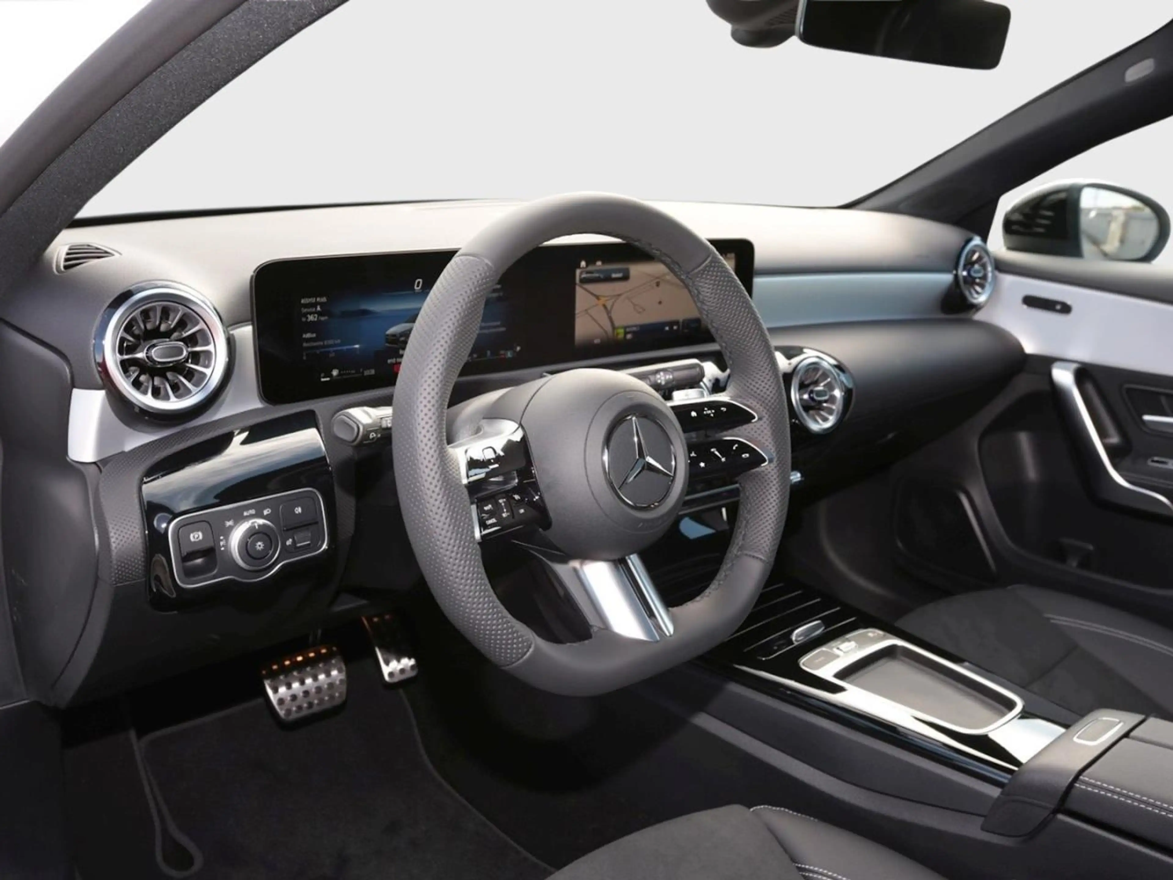 Mercedes-Benz A 200 d AMG Night MBUXNavi Panorama 360° AHK — photo 7