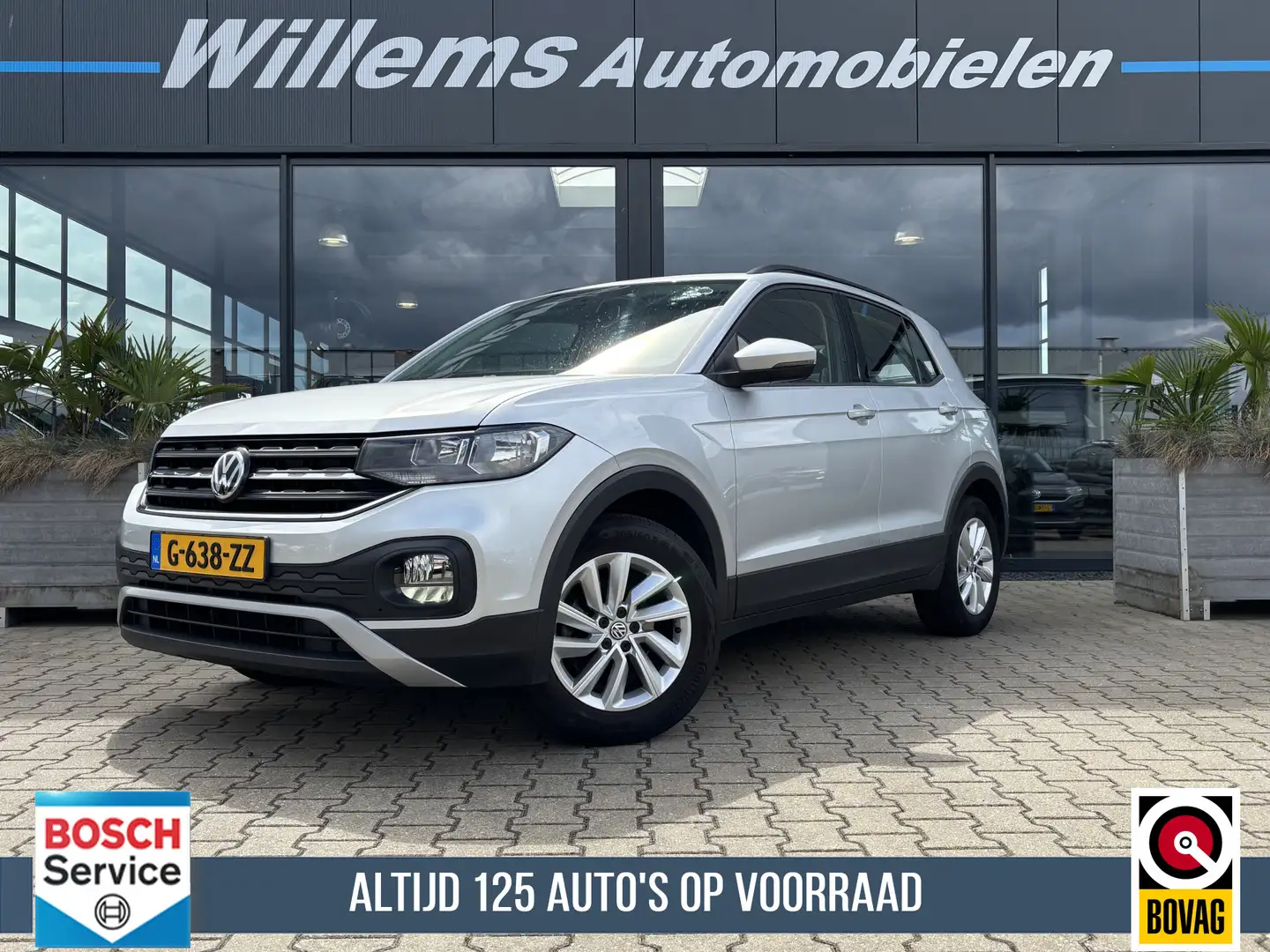 Volkswagen T-Cross 1.0 TSI Life Stoelverwarming, App-Connect & Camera Grijs - 1