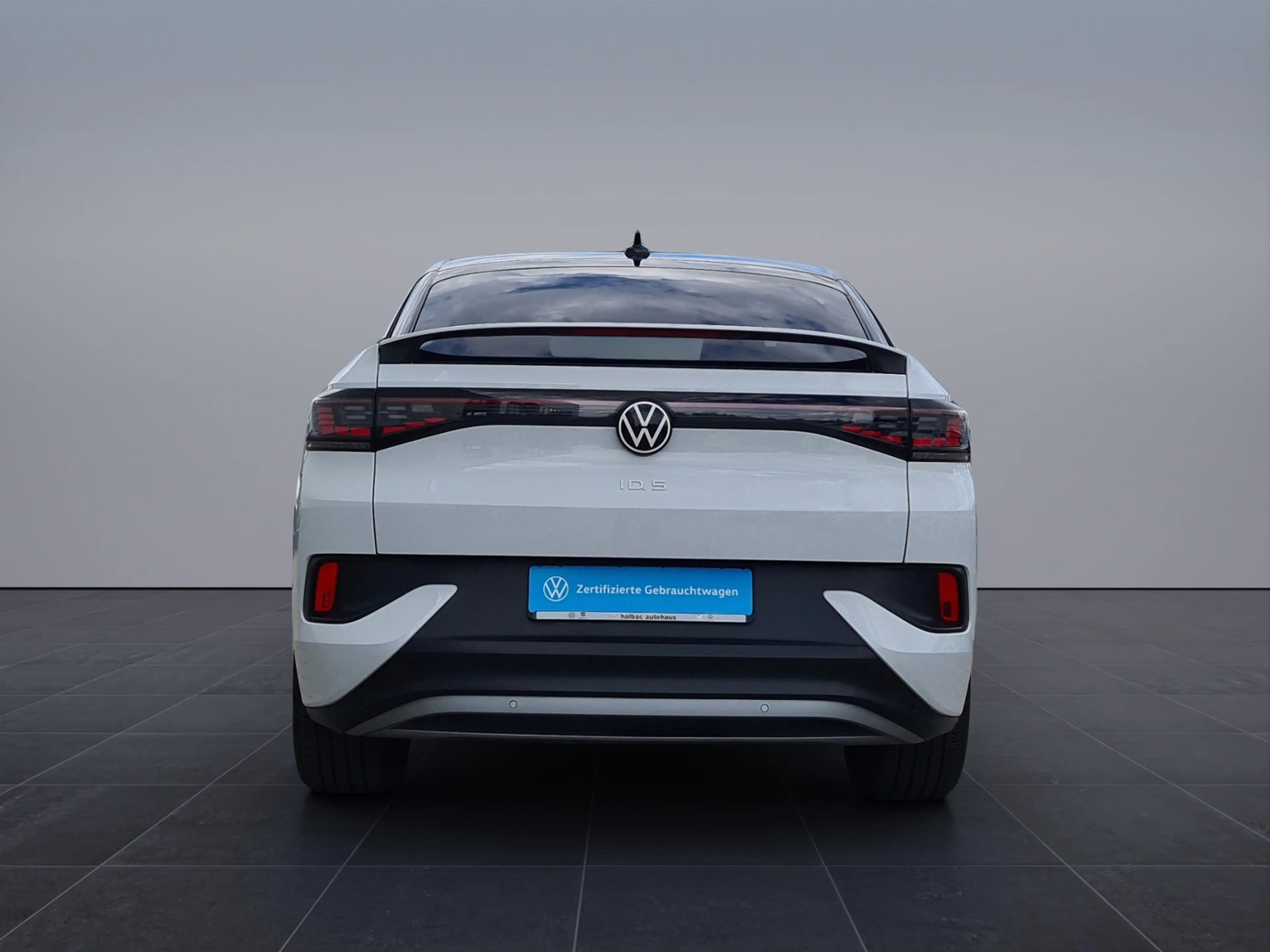 Volkswagen ID.5 Pro 210kW +AHK+WÄRMEP+NAVI+MATRIX+APPCONN+SHZ+PDC — photo 6
