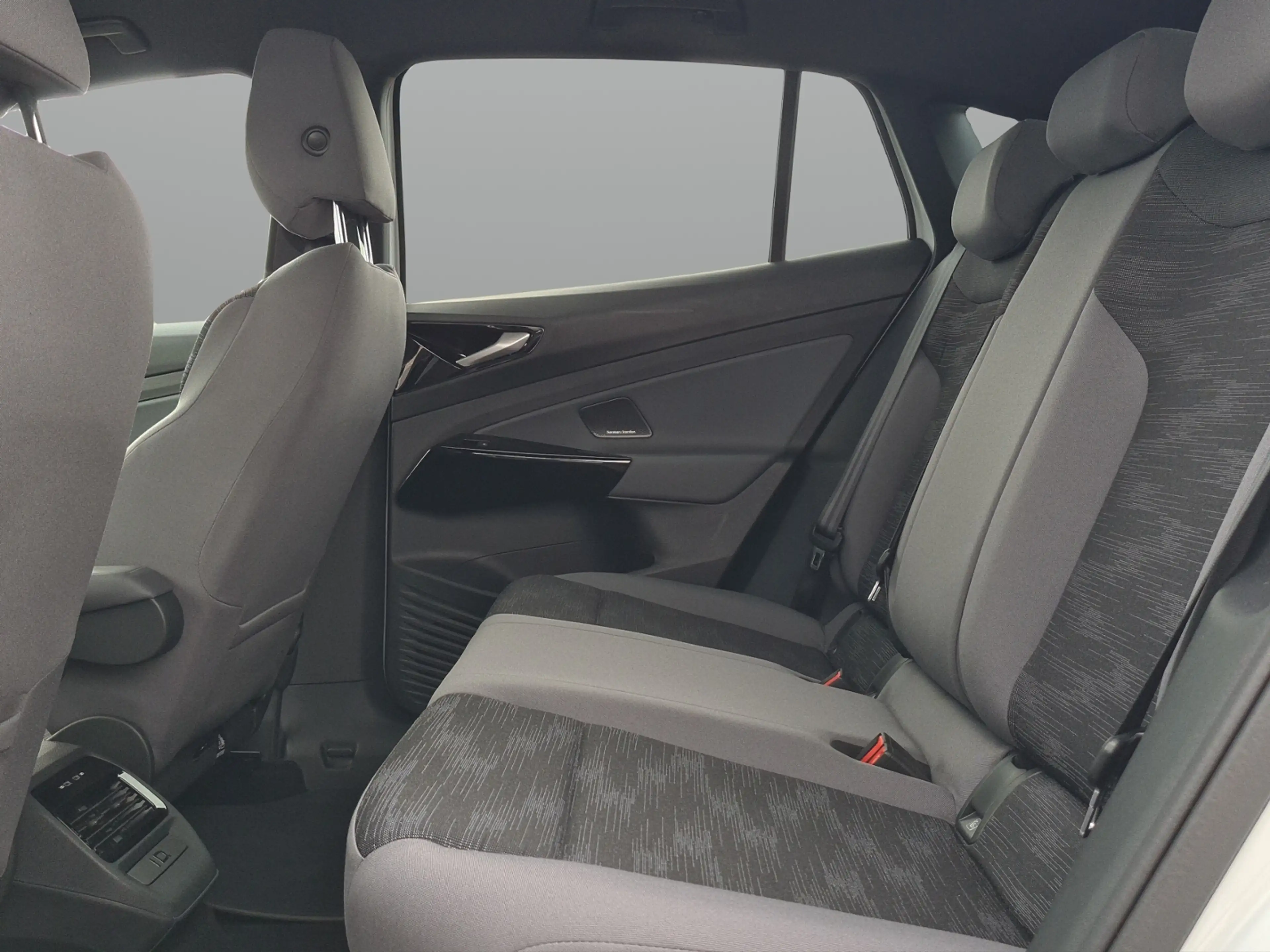 Volkswagen ID.5 Pro 210kW +AHK+WÄRMEP+NAVI+MATRIX+APPCONN+SHZ+PDC — photo 13