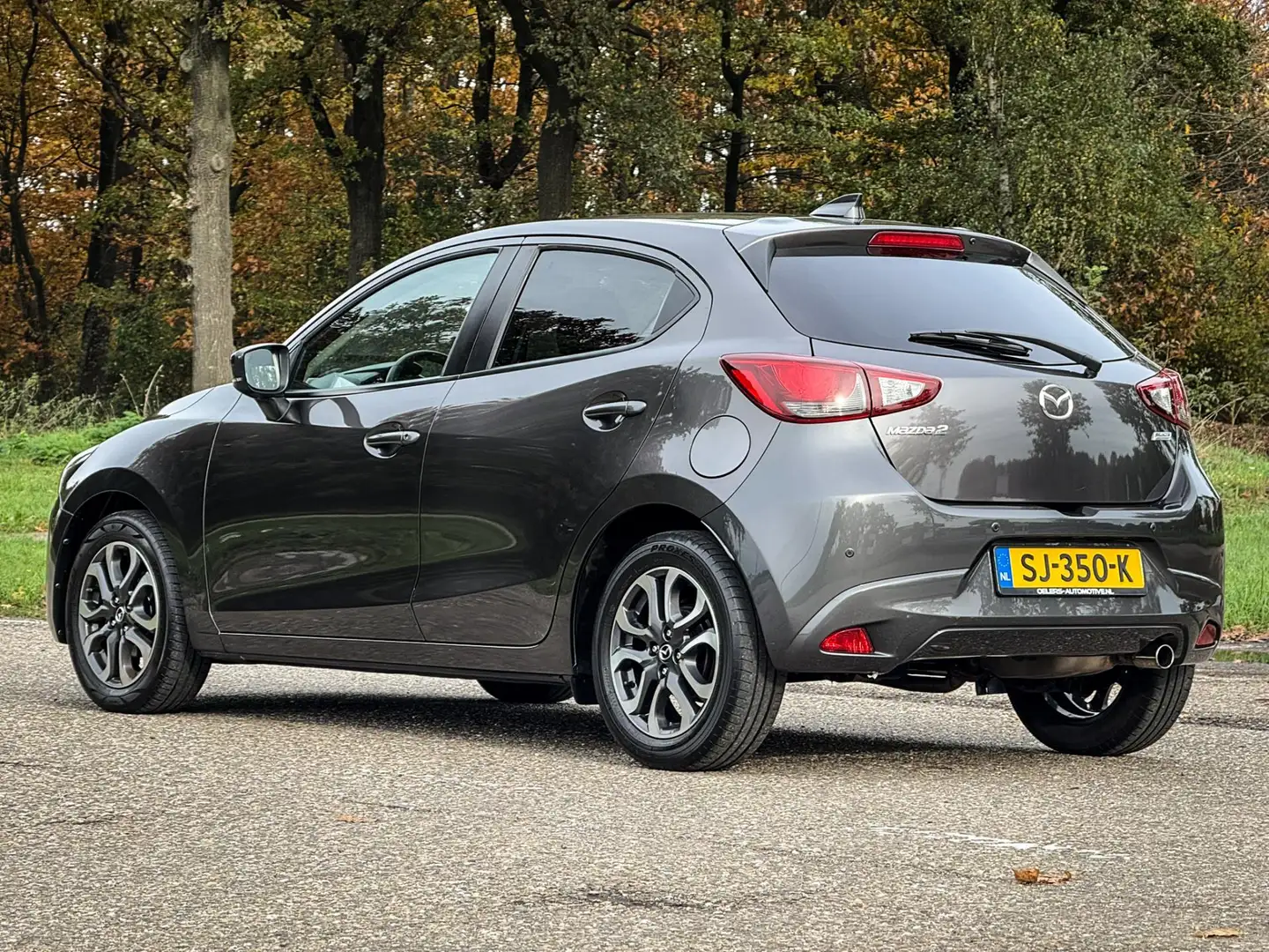 Mazda 2 1.5 Skyactiv-G GT-M | Org. NL! | Clima | Cruise | Grijs - 2