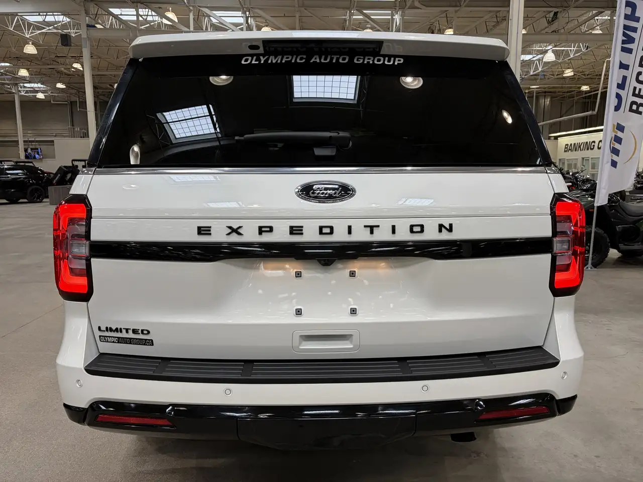 Ford Expedition снимка Ford Expedition