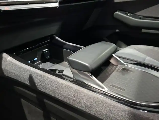 Renault Austral view 14