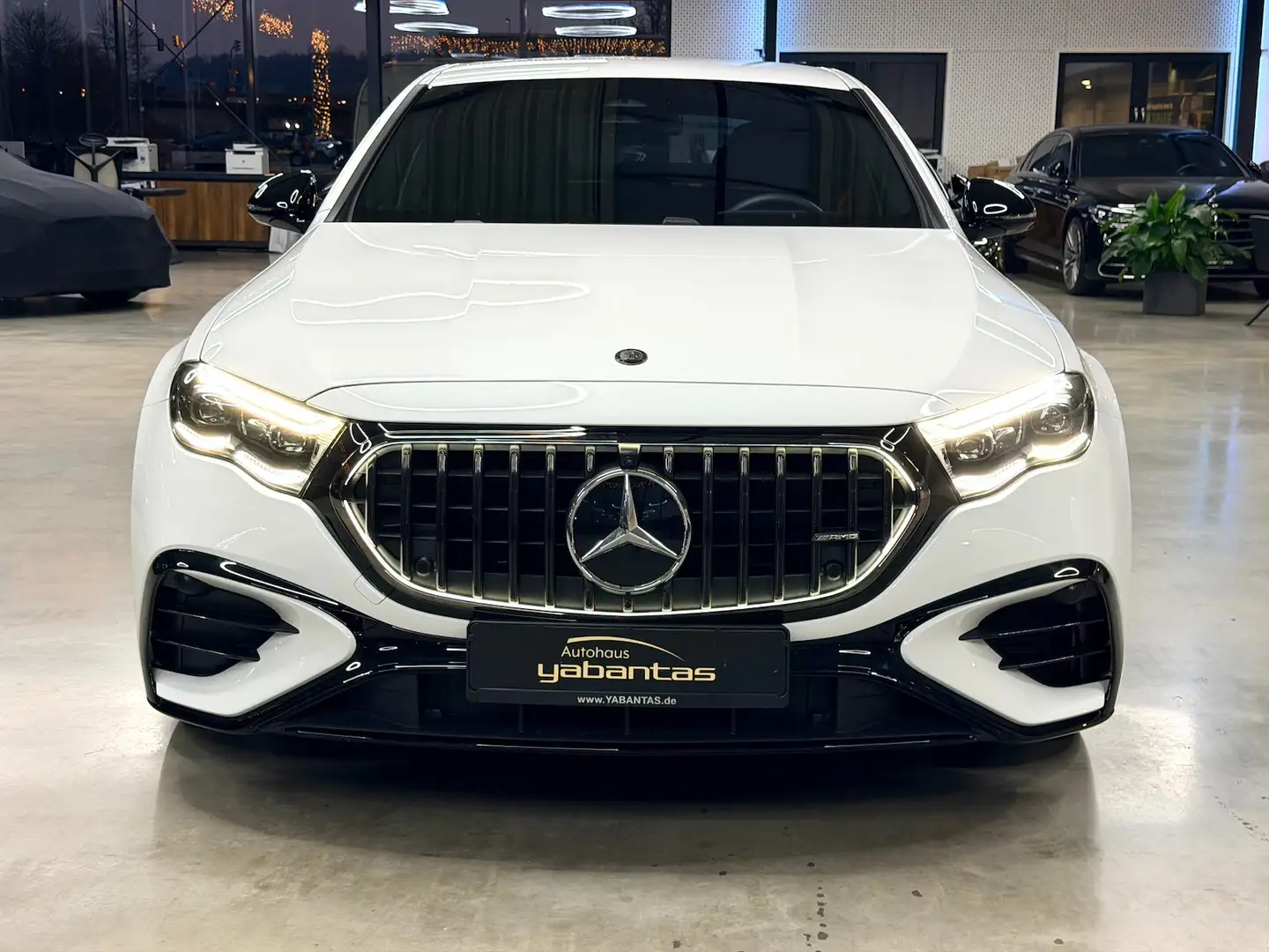 Mercedes-Benz E 53 AMG AMG 4M+ Night Premium Pano 360°-K Distronic Pro SU Weiß - 2