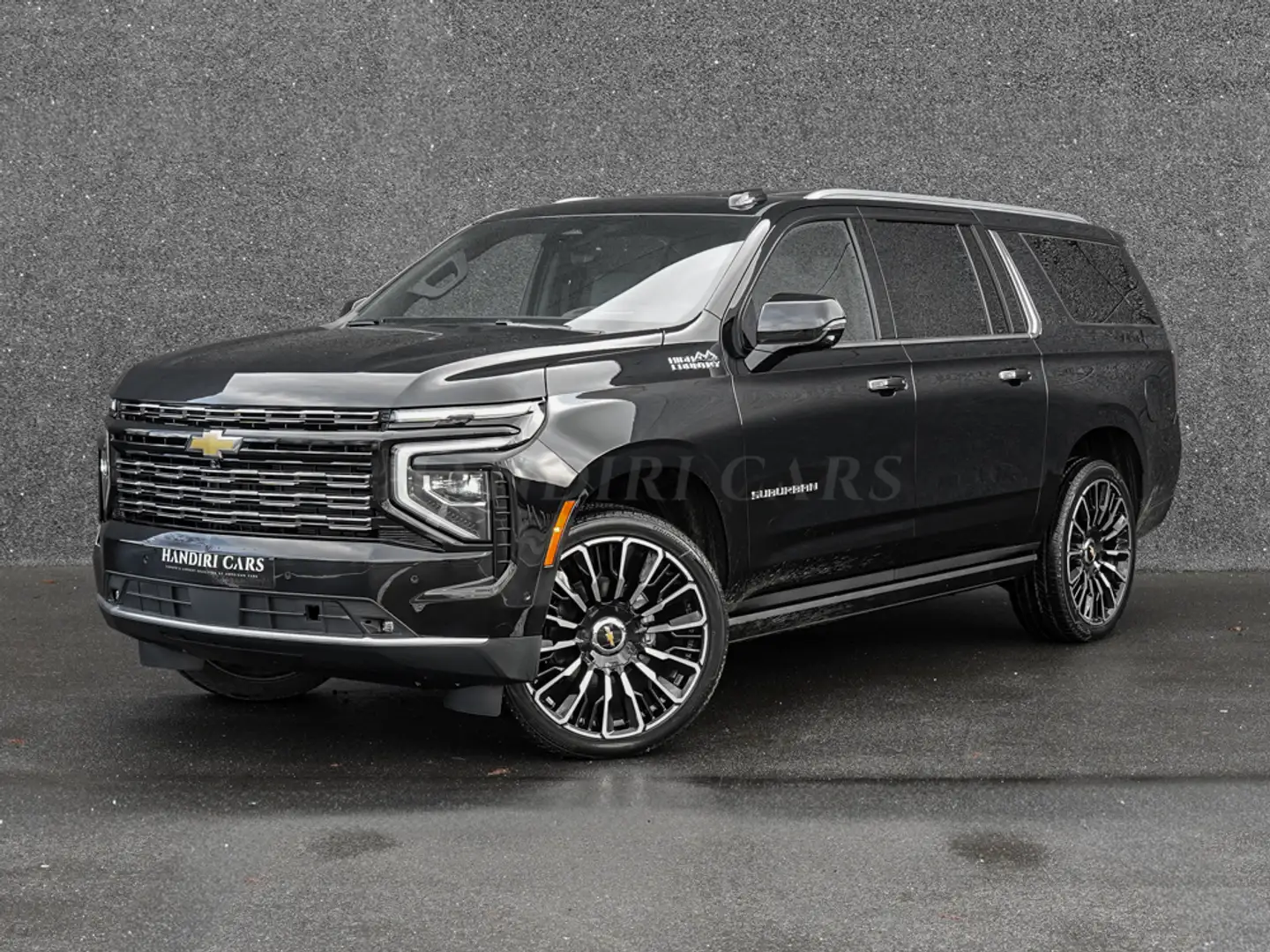 Chevrolet Suburban 2026 High Country €84 600 6.2L V8 FACELIFT Negro - 1