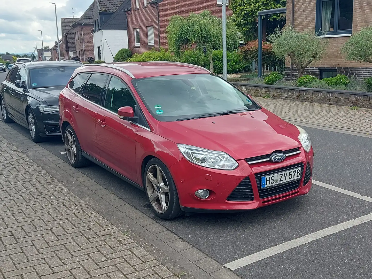 Ford Focus Focus Turnier 1.6 EcoBoost Start-Stopp-System Tita Rot - 2