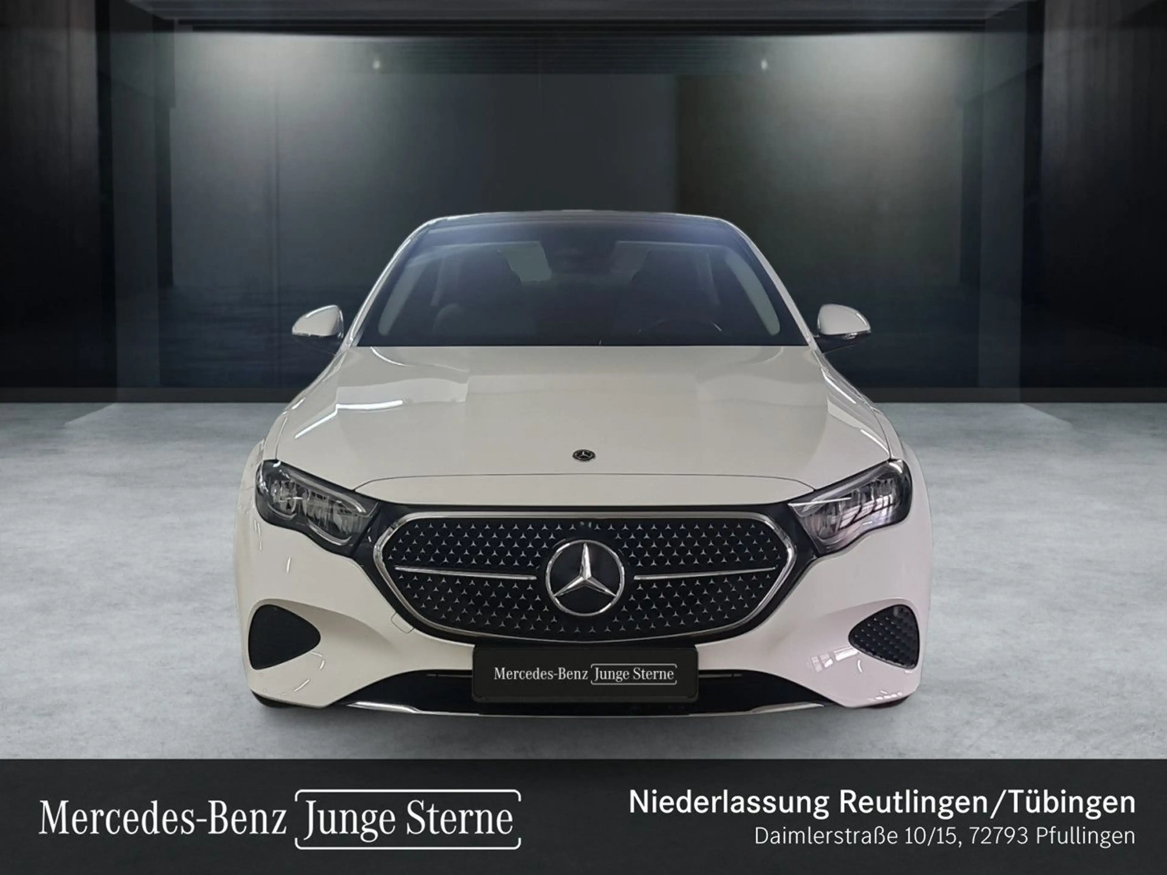 Mercedes-Benz E 220 d Avantgarde Pano LED Kamera Spurhalt-Ass 9G — photo 10