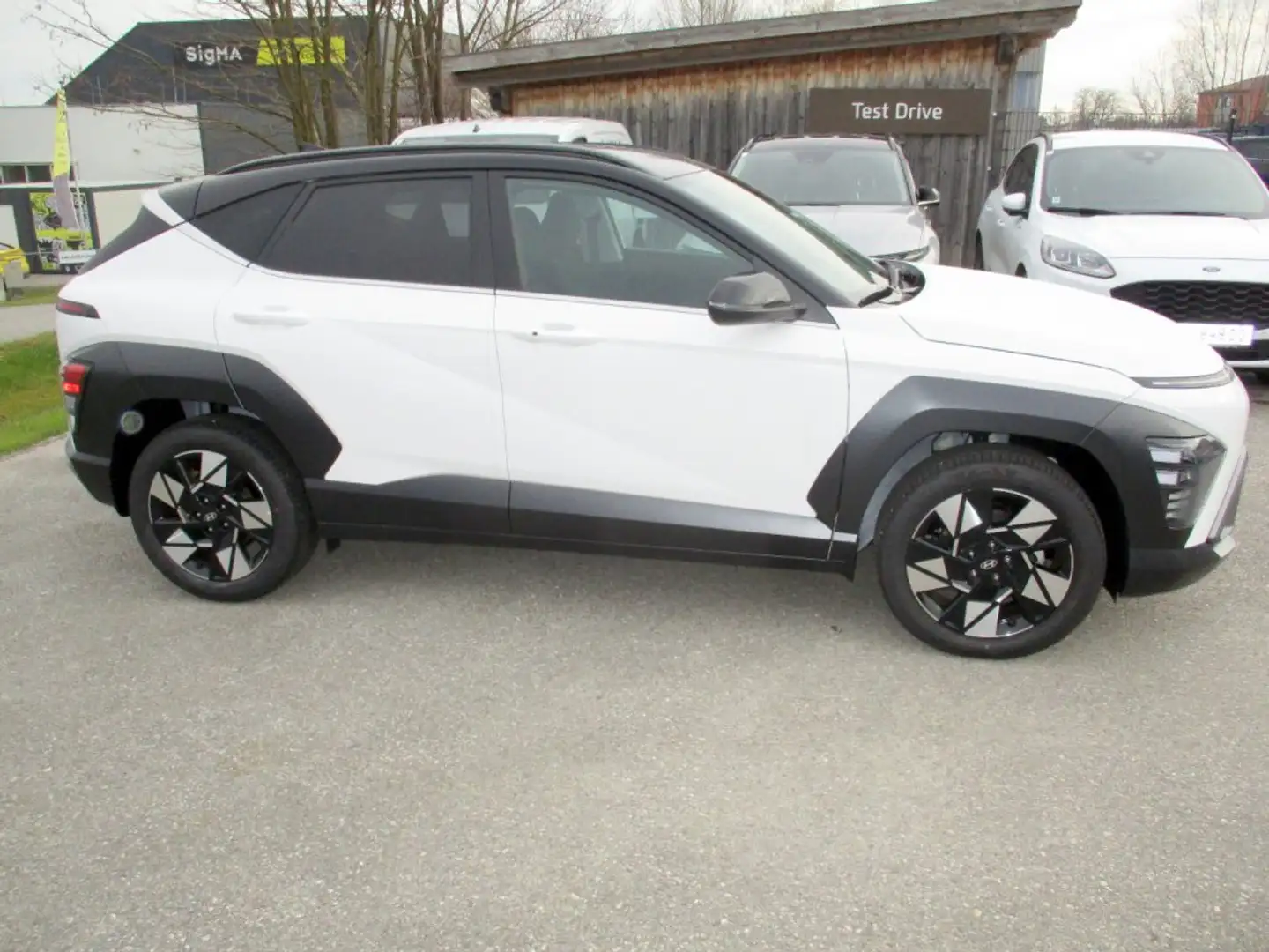 Hyundai KONA HEV (SX2) GO Plus 1.6 GDI 2WD HEV k5hu1-OP2/P6 Schwarz - 2