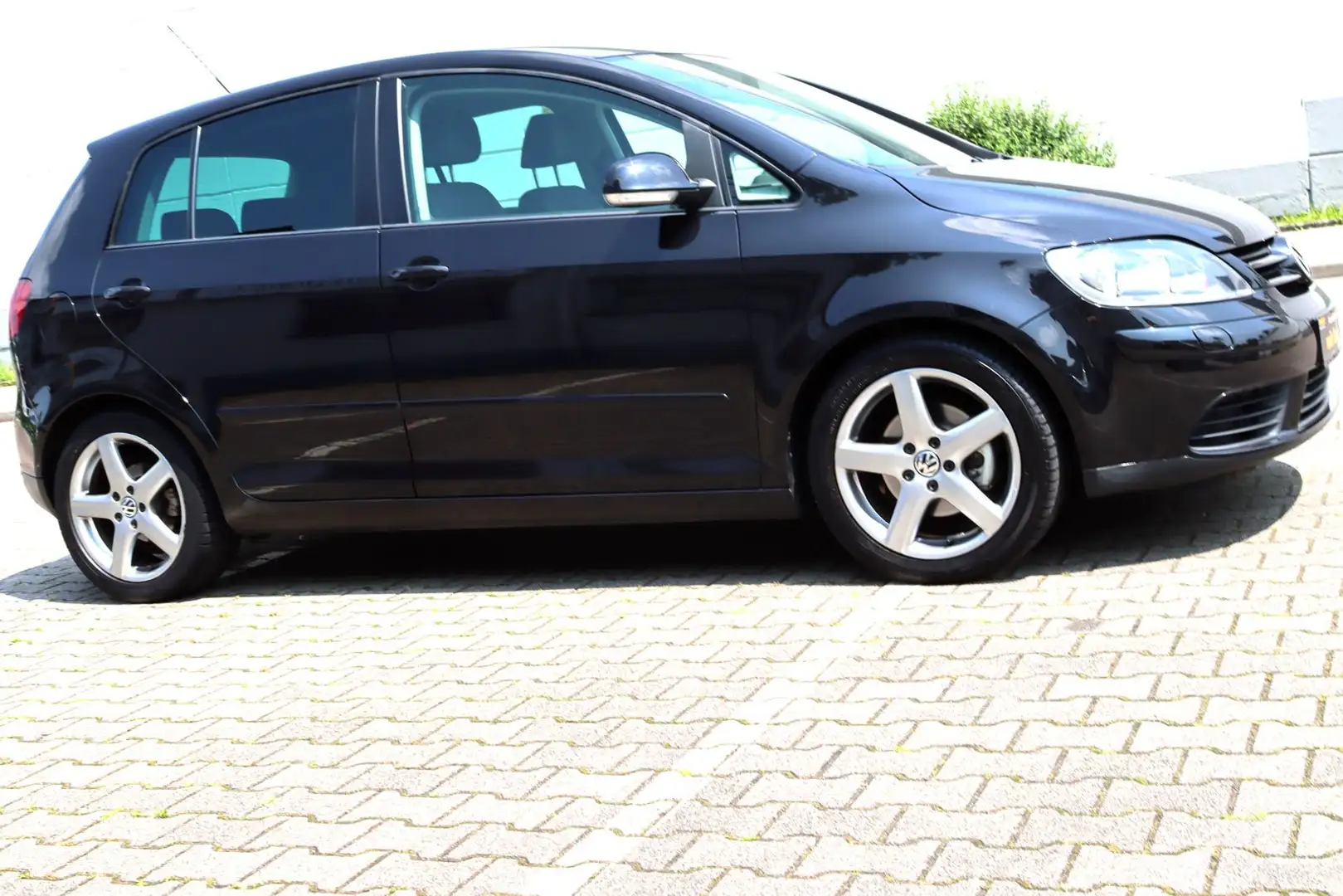 Volkswagen Golf Golf Plus 1.4 TSI SPORTLINE-PAKET *2-HAND Zwart - 2