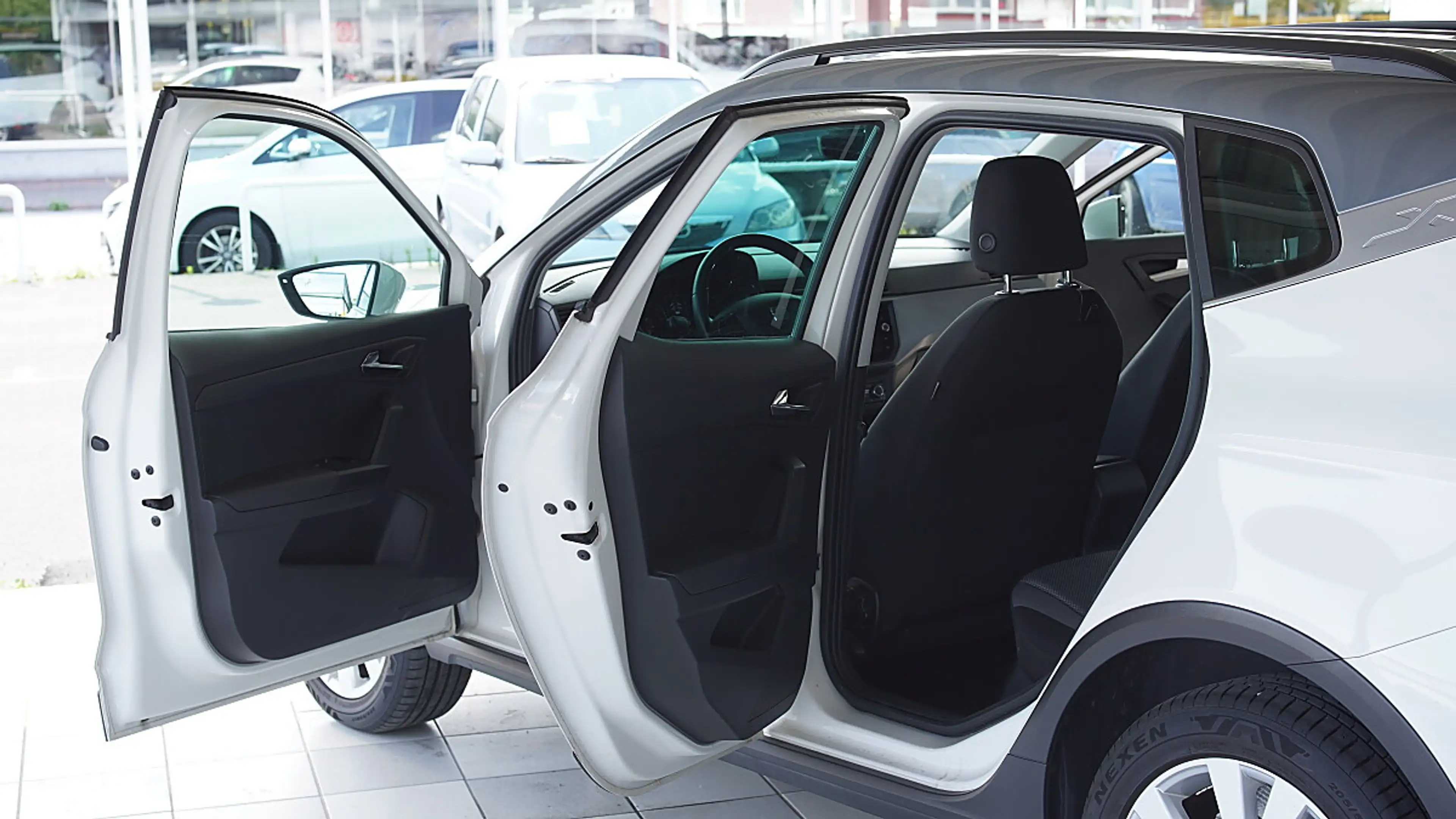 SEAT Arona 1,0 Eco TSI Style //TOPZUSTAND//PICKERL//NEU// — photo 10