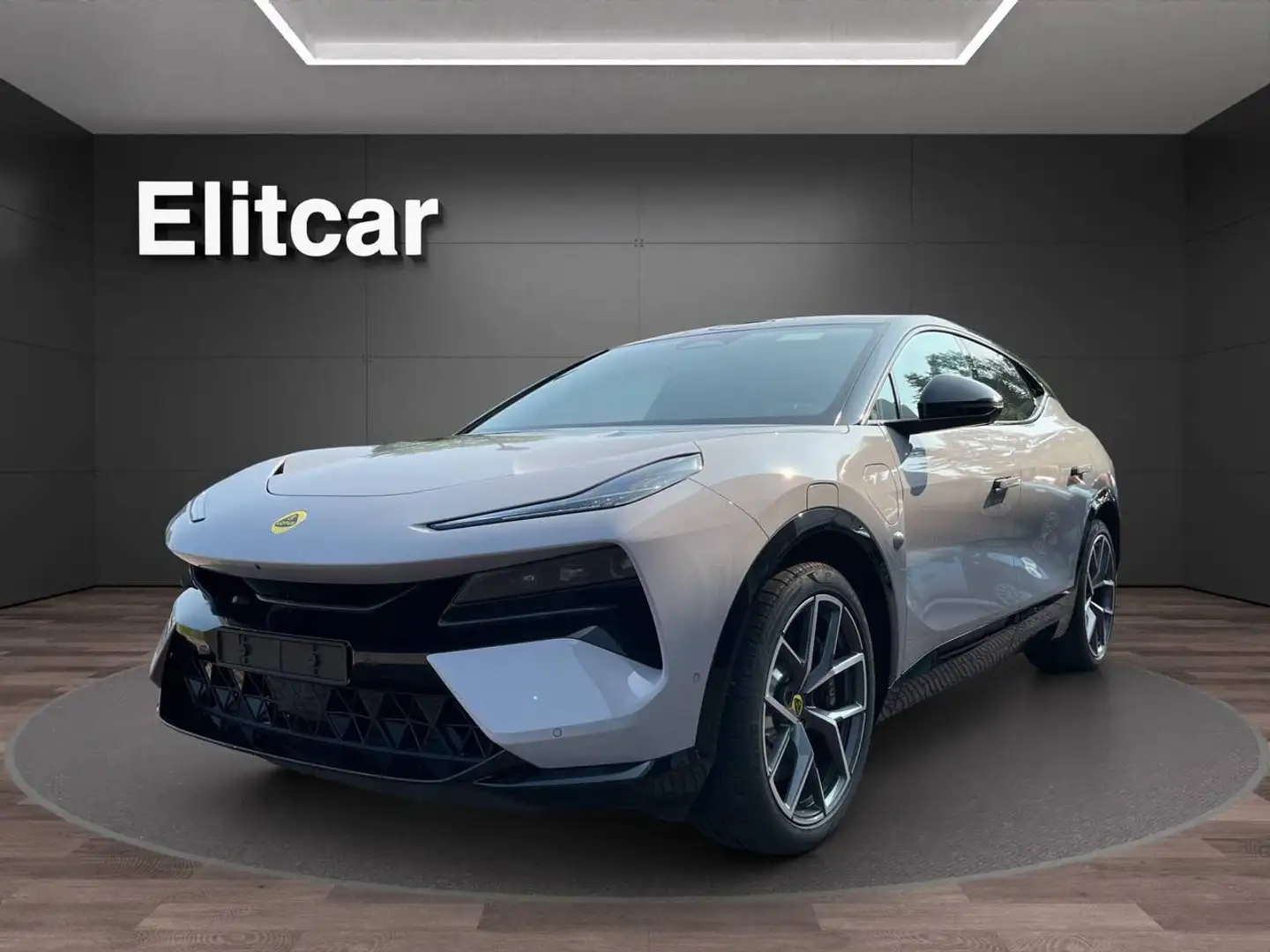 Lotus Eletre S Сірий - 1