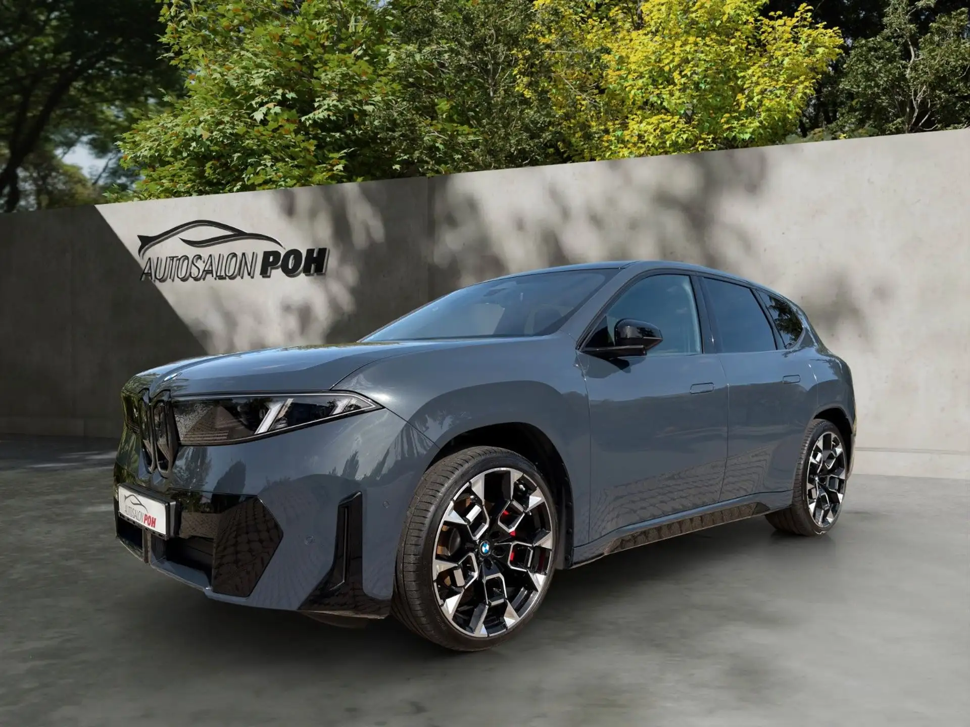 BMW iX3 50 xDrive 2026 블루 사진 3